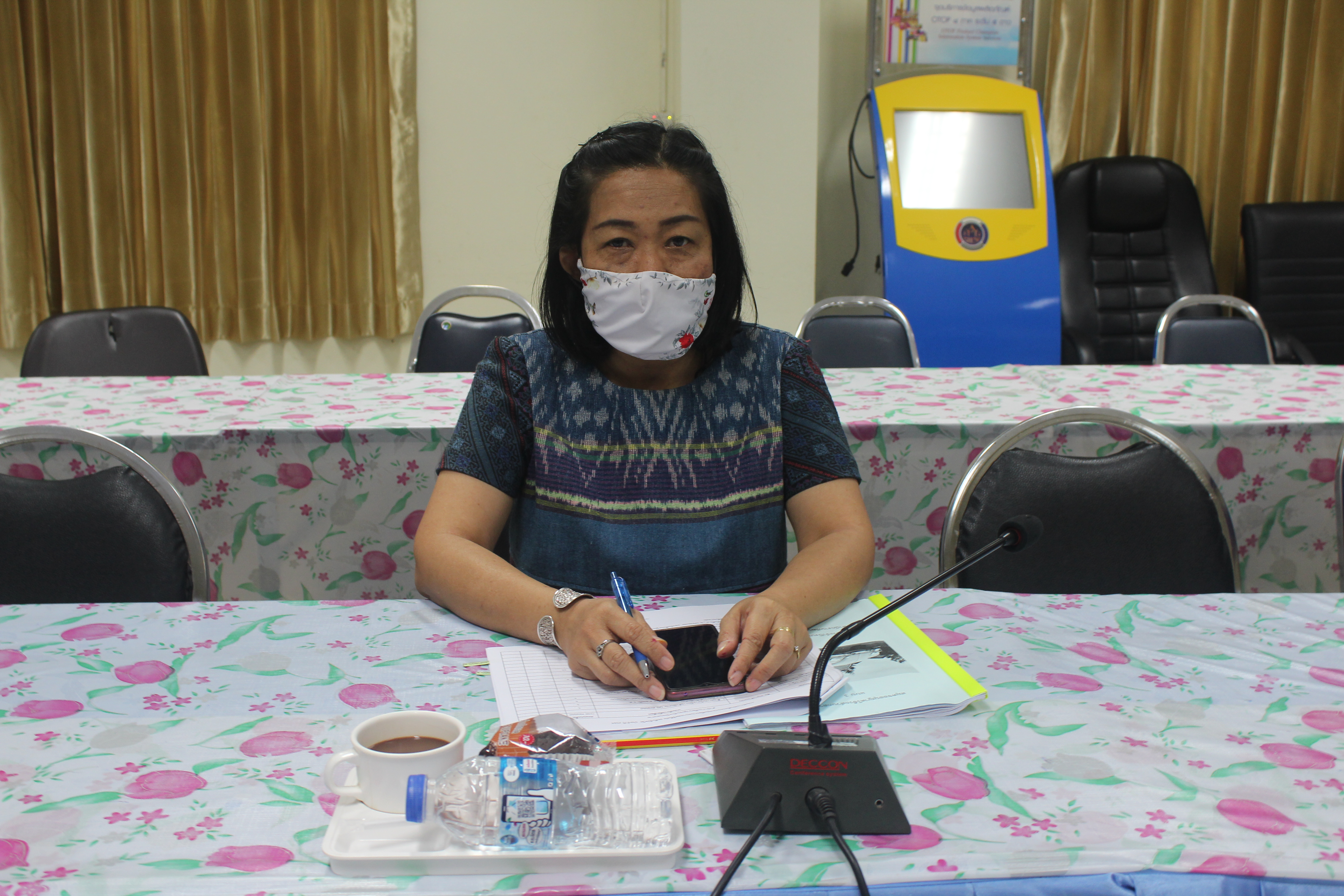 พช.หนองคาย ประชุมคณะกรรมการคัดเลือกคนกองทุนพัฒนาบทบาทสตรีดีเด่น ระดับจังหวัด ประจำปี 2564