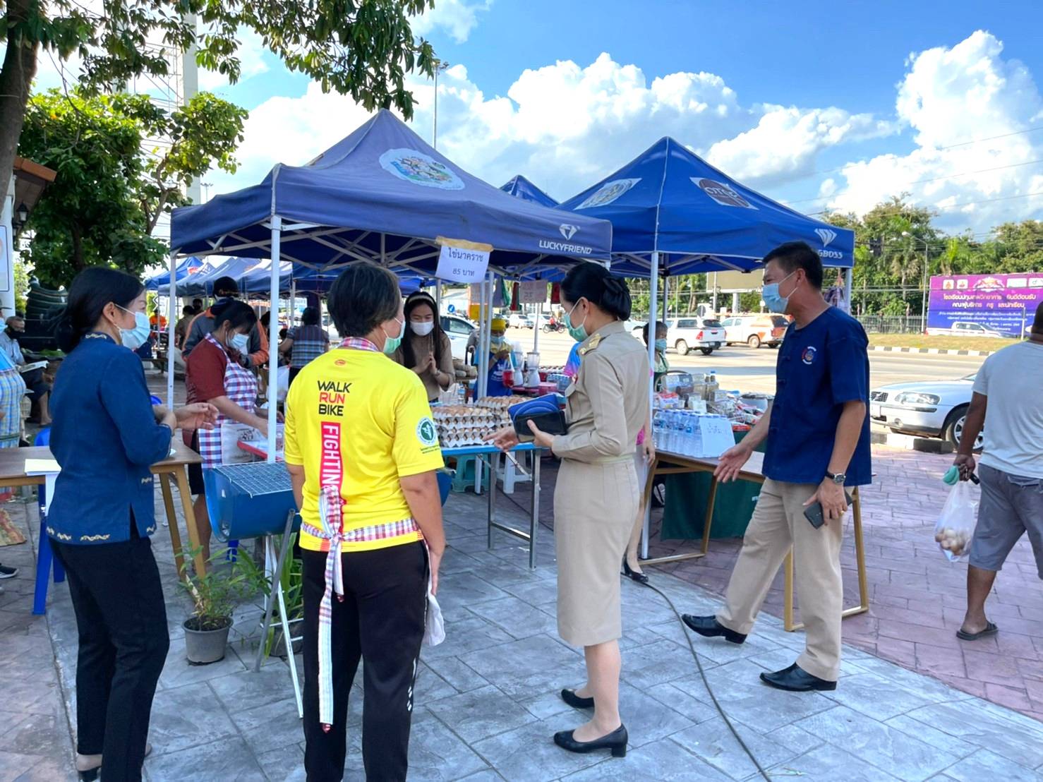 จังหวัดหนองคาย จัดตลาดชุมชน คนหนองคาย ร่วมใจฝ่าวิกฤตไปด้วยกัน