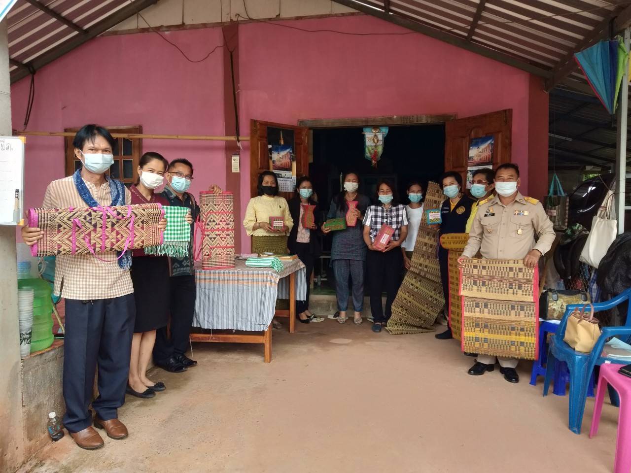 พช.หนองคาย พร้อม คณะกรรมการคัดเลือกคนกองทุนพัฒนาบทบาทสตรีดีเด่น ระดับจังหวัด ประจำปี 2564 ลงพื้นที่เพื่อคัดสรรคนกองทุนพัฒนาบทบาทสตรีดีเด่น ระดับจังหวัด ในพื้นที่ อำเภอศรีเชียงใหม่ และ อำเภอสังคม จังหวัดหนองคาย