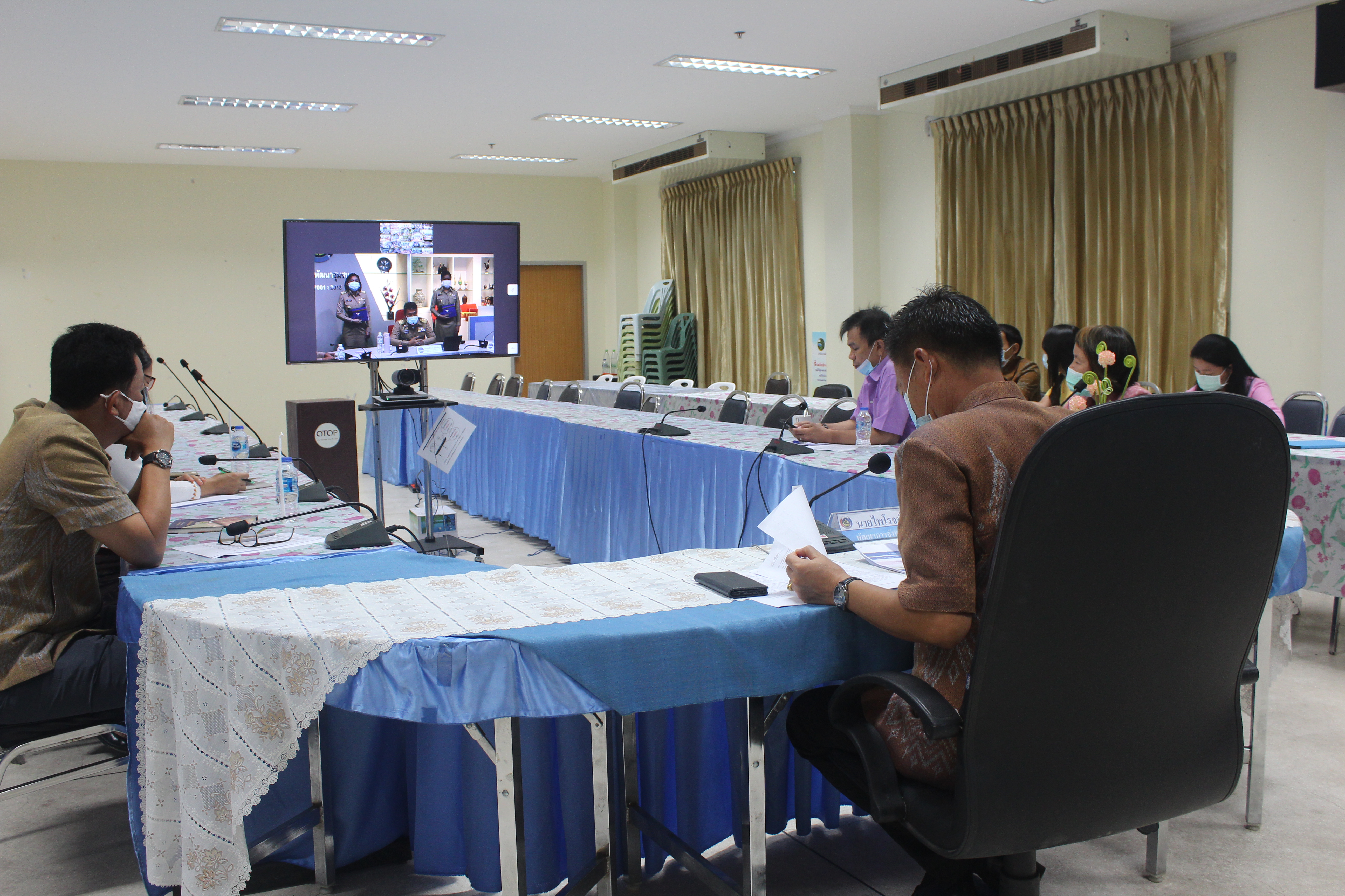 พช.หนองคาย ร่วมรับฟังการประชุมกรมการพัฒนาชุมชน ครั้งที่ 5/2564 ผ่านระบบวีดีทัศน์ทางไกล (Video Conference)