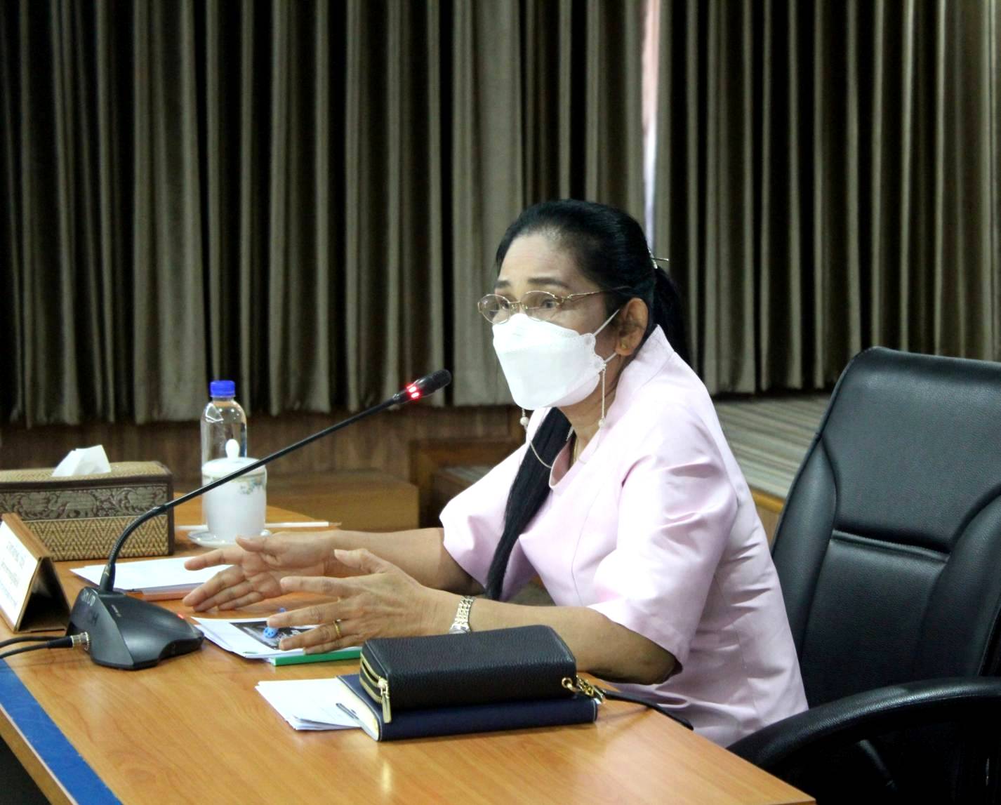 พช.หนองคาย ร่วมกับผู้ตรวจราชการกรมปฏิบัติหน้าที่ผู้อำนวยการสำนักงานกองทุนพัฒนาบทบาทสตรีและคณะ ประชุมติดตามการขับเคลื่อนกองทุนพัฒนาบทบาทสตรีและการบริหารจัดการหนี้กองทุนพัฒนาบทบาทสตรี