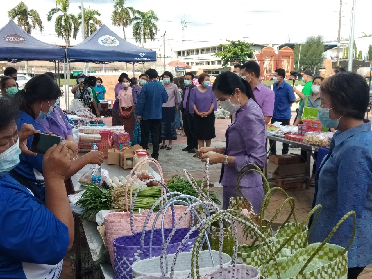 จังหวัดหนองคาย จัดตลาดชุมชน คนหนองคาย ร่วมใจฝ่าวิกฤตไปด้วยกัน