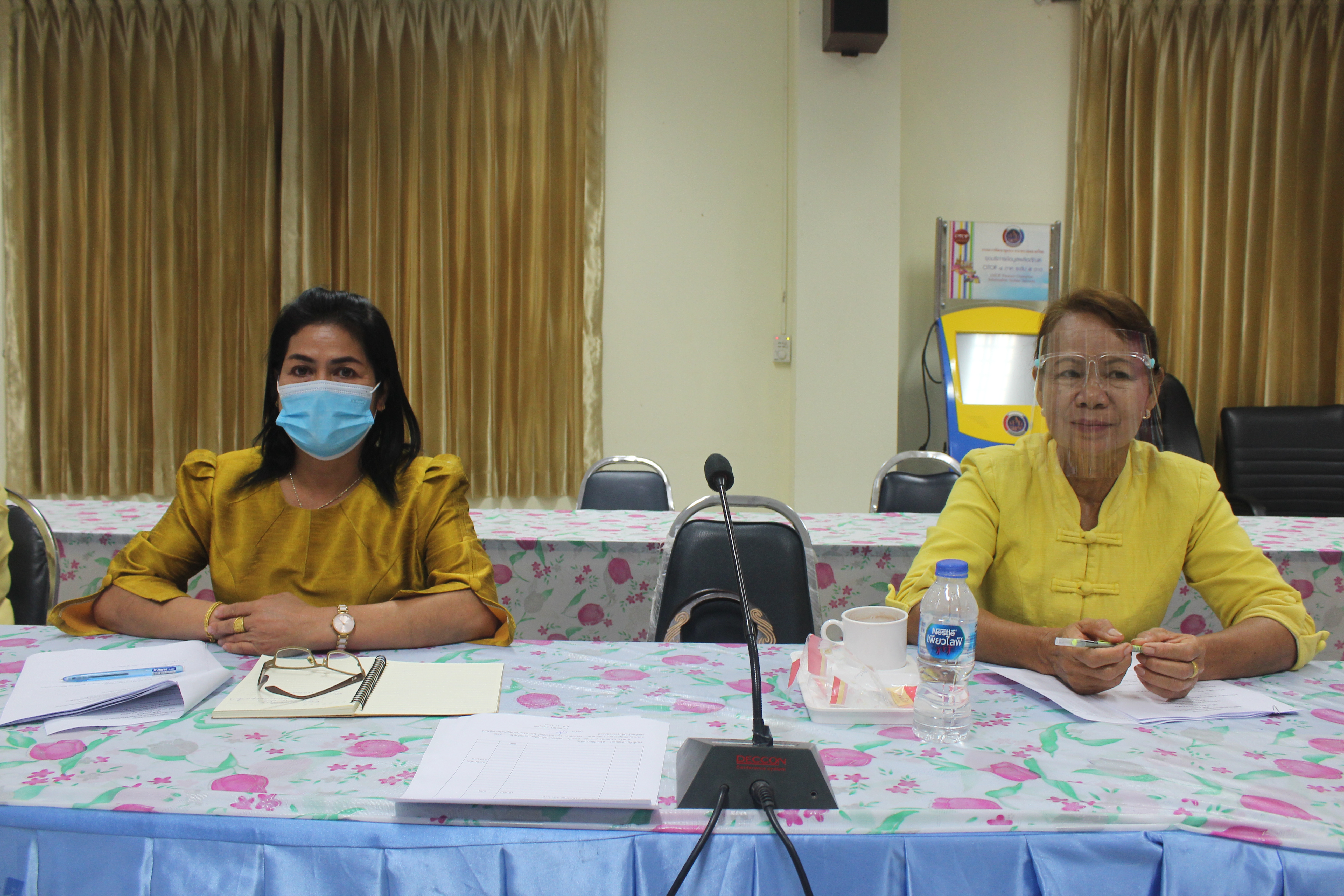 พช.หนองคาย ประชุมคณะกรรมการขับเคลื่อนกองทุนพัฒนาบทบาทสตรีฯ ประจำเดือน มิถุนายน 2564