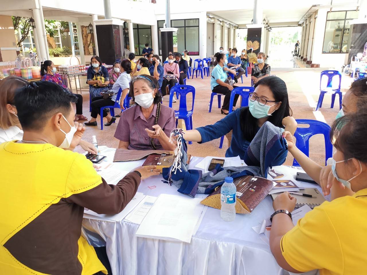 พช.หนองคาย ดำเนินโครงการพัฒนาผลิตภัณฑ์ OTOP โดยเครือข่ายองค์ความรู้ KBO จังหวัด ประจำปี 2564