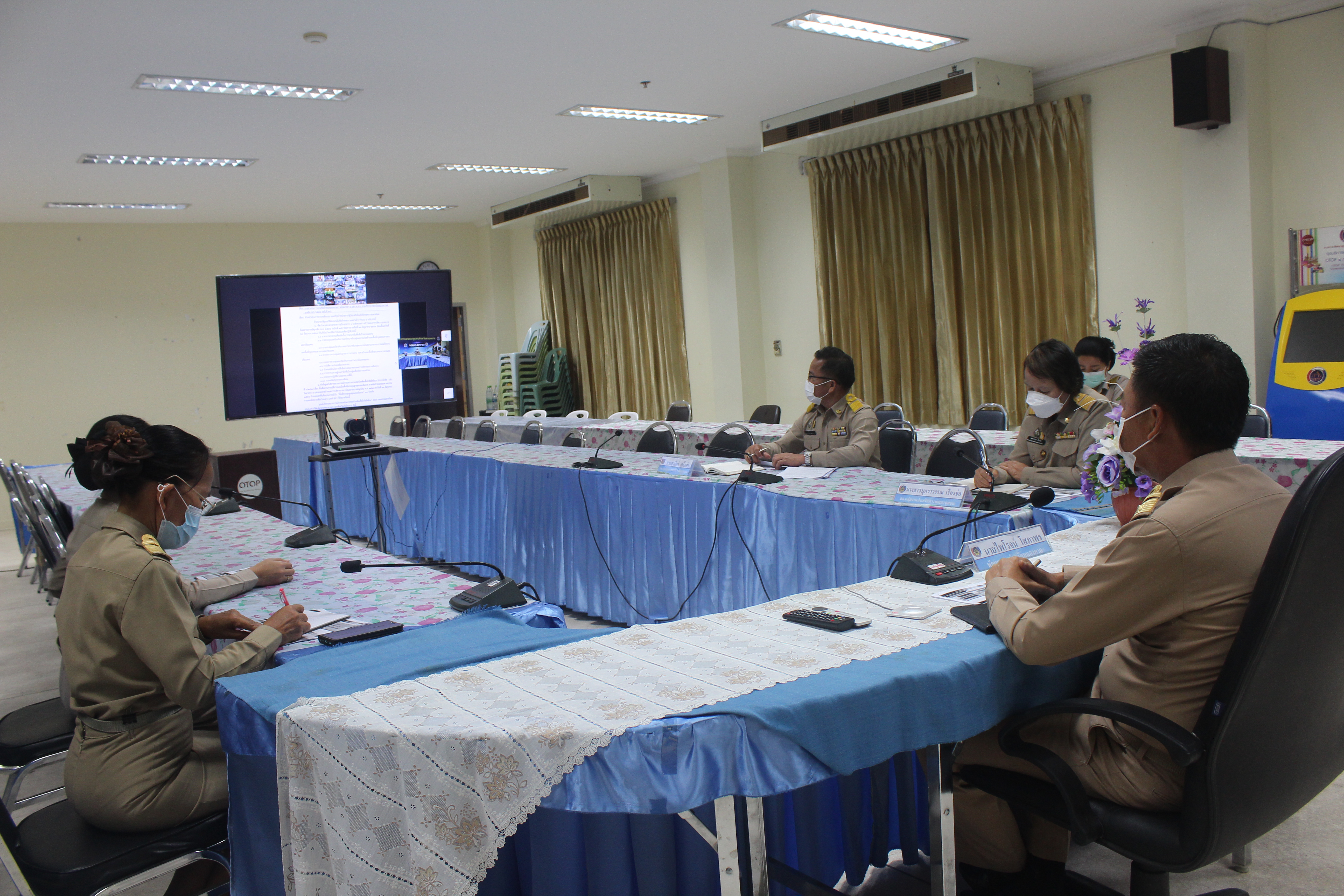 พช.หนองคาย ร่วมรับฟังการประชุมกรมการพัฒนาชุมชน ครั้งที่ 6/2564 ผ่านระบบวีดีทัศน์ทางไกล (Video Conference)