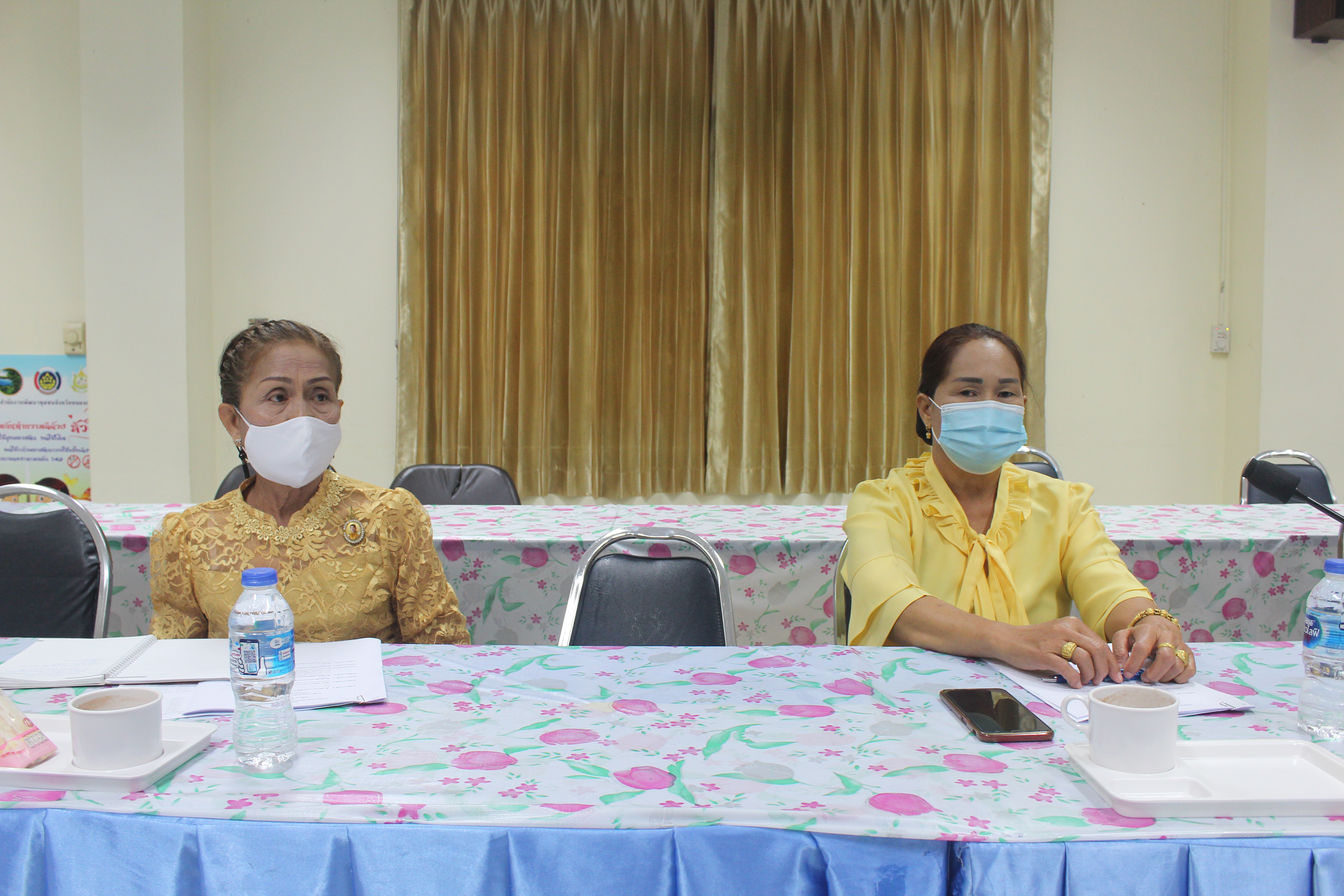 พช.หนองคาย ประชุมคณะกรรมการขับเคลื่อนกองทุนพัฒนาบทบาทสตรีฯ ประจำเดือน มิถุนายน 2564