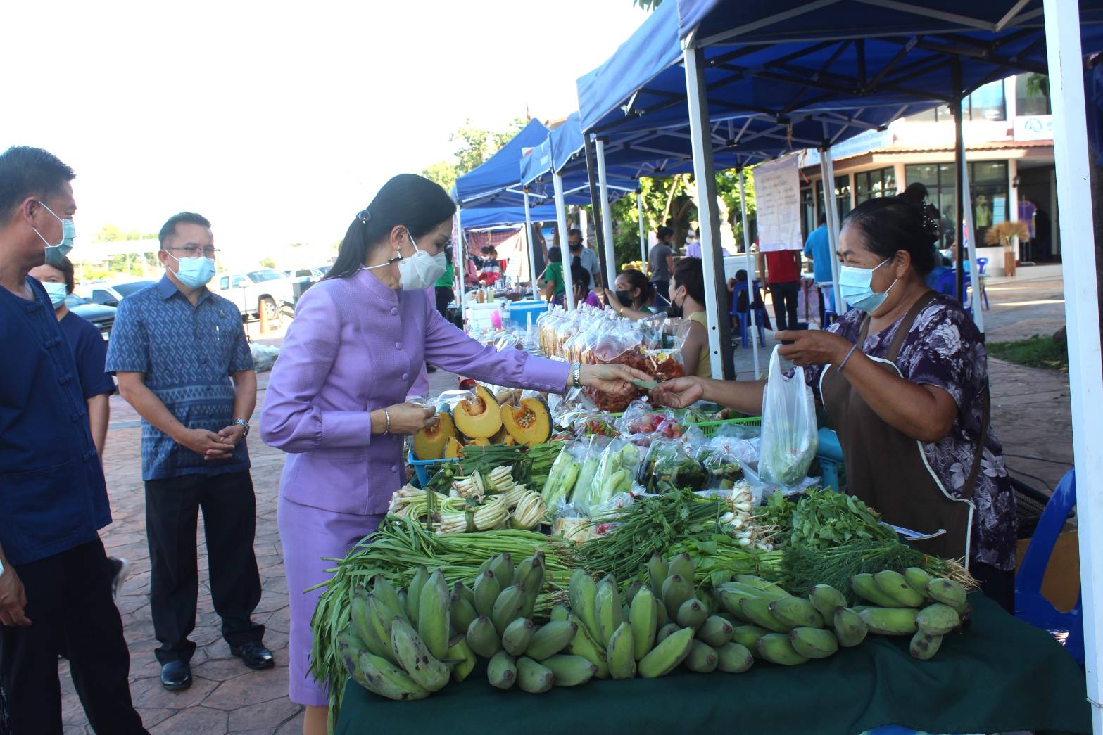จังหวัดหนองคาย จัดตลาดชุมชน คนหนองคาย ร่วมใจฝ่าวิกฤตไปด้วยกัน