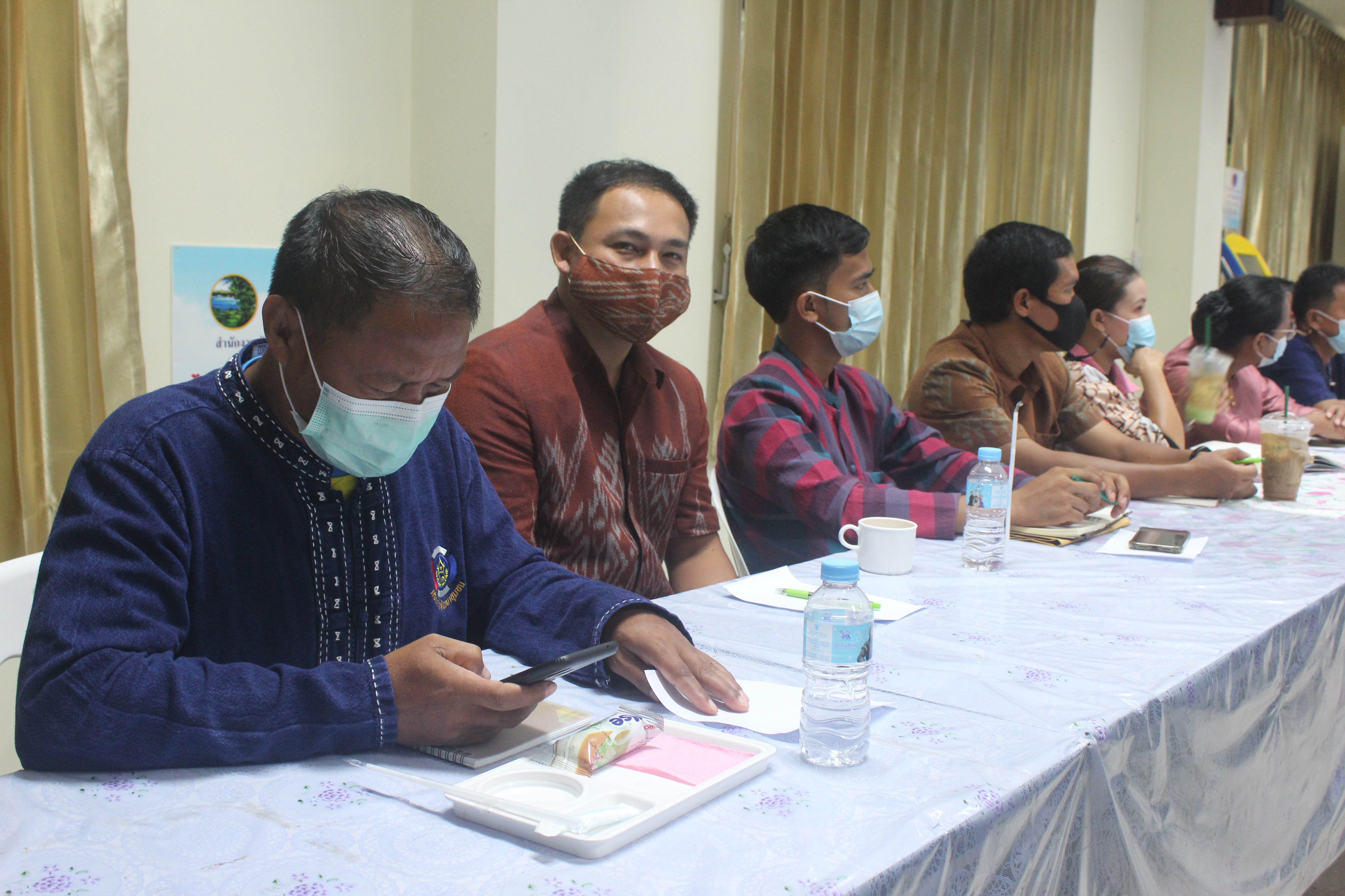 พช.หนองคาย ร่วมกับ สำนักงานตรวจเงินแผ่นดินจังหวัดหนองคาย จัดประชุมให้ความรู้ในการบริหารความเสี่ยงเพื่อเตรียมความพร้อมและป้องกันความผิดพลาดในการดำเนินงานโครงการพัฒนาพื้นที่ต้นแบบ โคกหนองนาโมเดล “โคก หนอง นา โมเดล”