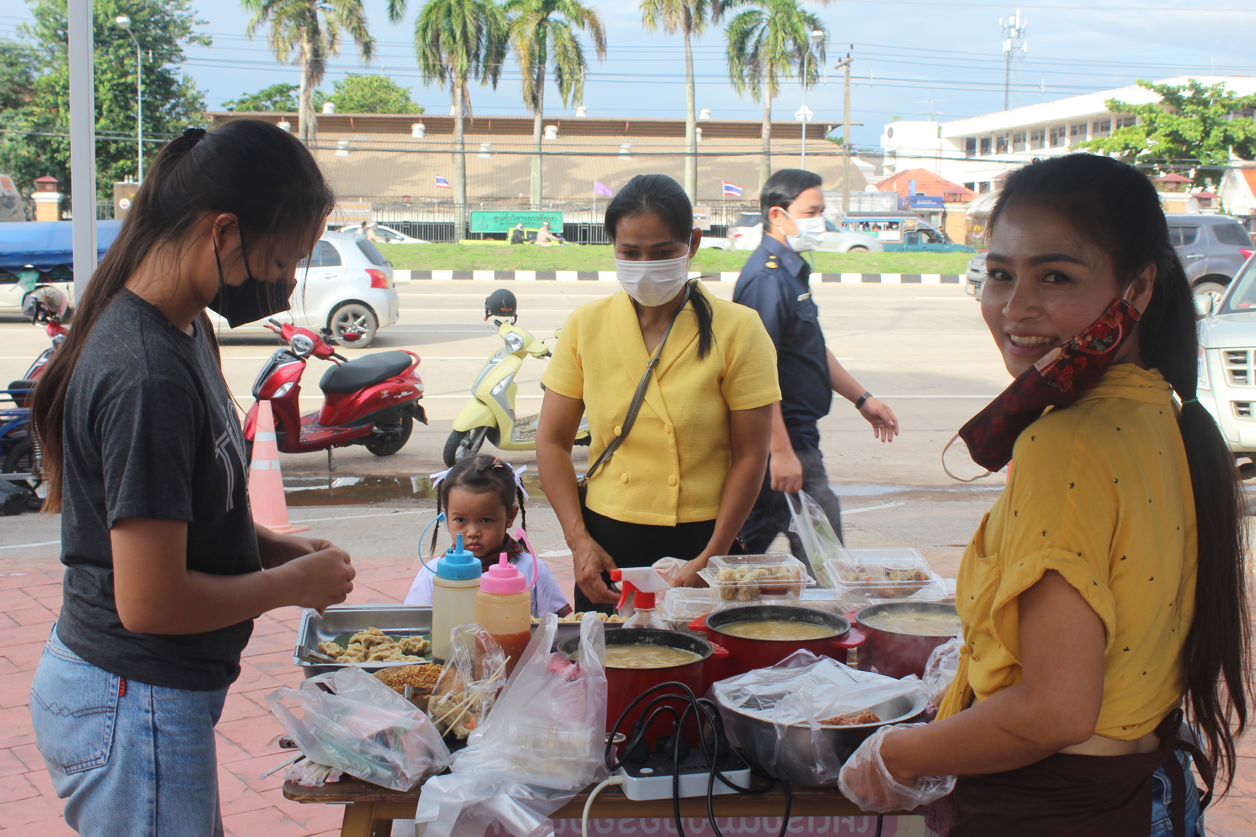 จังหวัดหนองคาย จัดตลาดชุมชน คนหนองคาย ร่วมใจฝ่าวิกฤตไปด้วยกัน