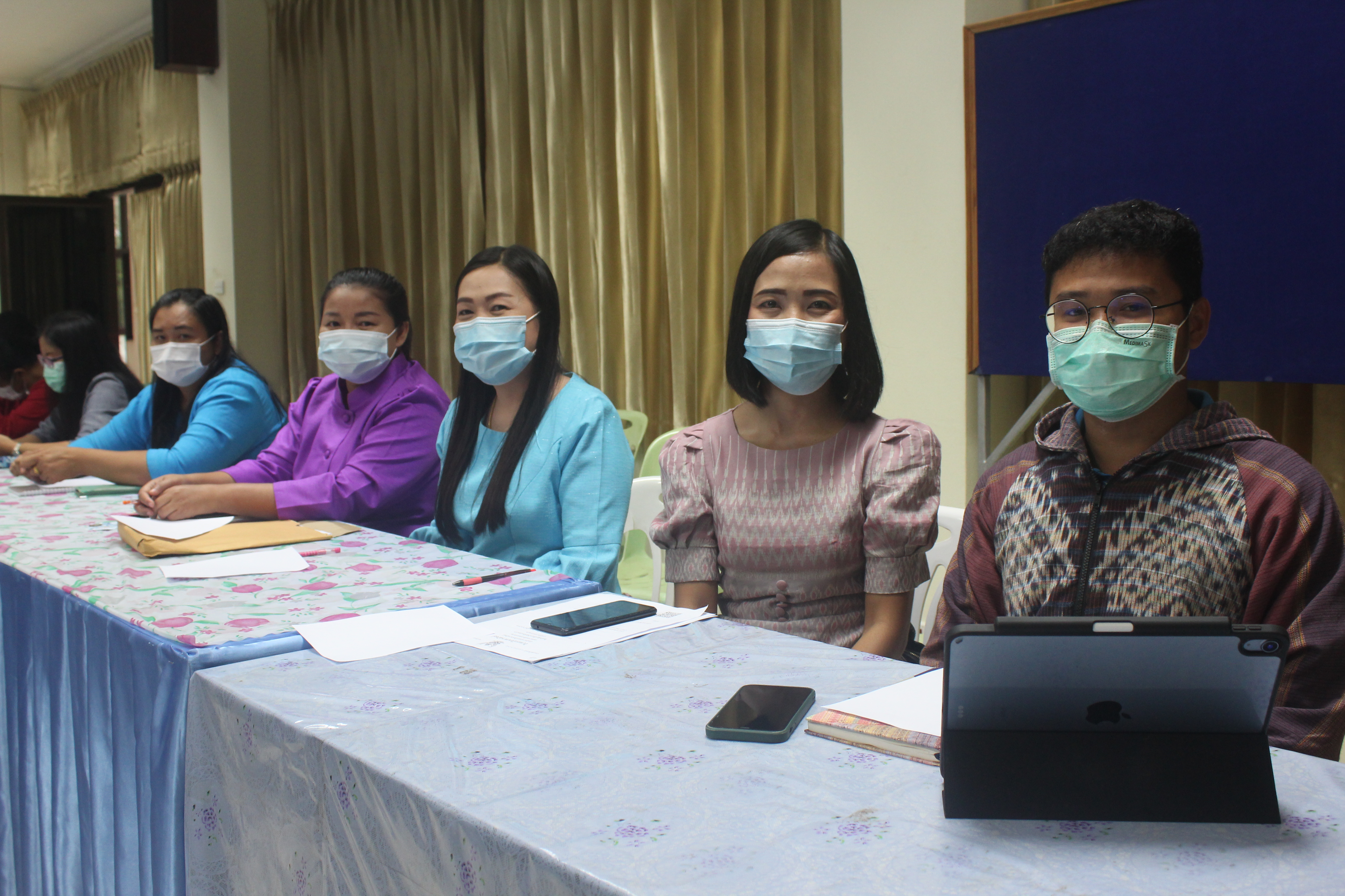 พช.หนองคาย ร่วมกับ สำนักงานตรวจเงินแผ่นดินจังหวัดหนองคาย จัดประชุมให้ความรู้ในการบริหารความเสี่ยงเพื่อเตรียมความพร้อมและป้องกันความผิดพลาดในการดำเนินงานโครงการพัฒนาพื้นที่ต้นแบบ โคกหนองนาโมเดล “โคก หนอง นา โมเดล”