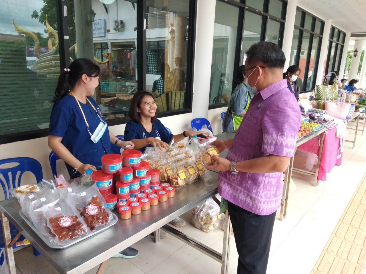 จังหวัดหนองคาย จัดตลาดชุมชน คนหนองคาย ร่วมใจฝ่าวิกฤตไปด้วยกัน