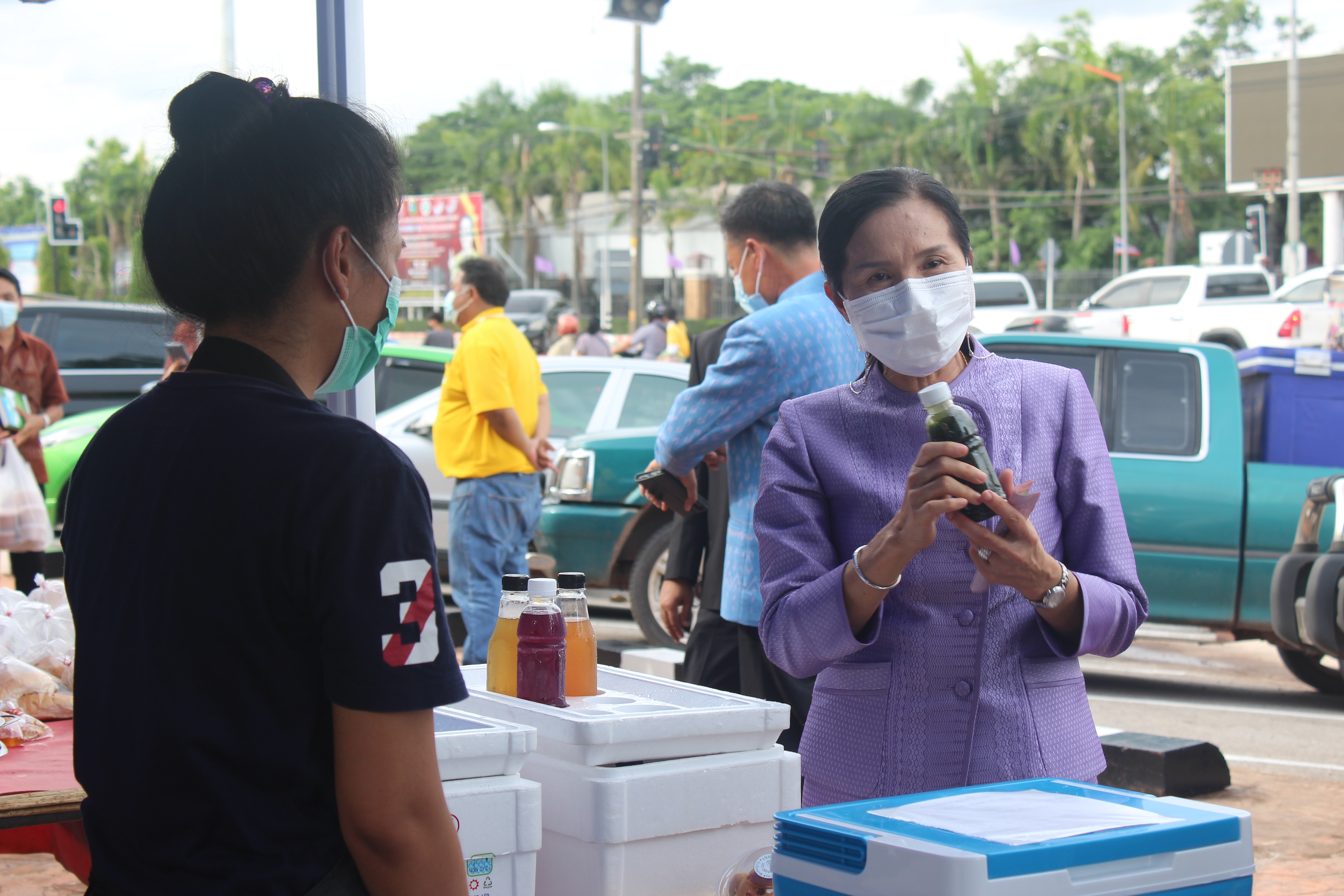 จังหวัดหนองคาย จัดตลาดชุมชน คนหนองคาย ร่วมใจฝ่าวิกฤตไปด้วยกัน