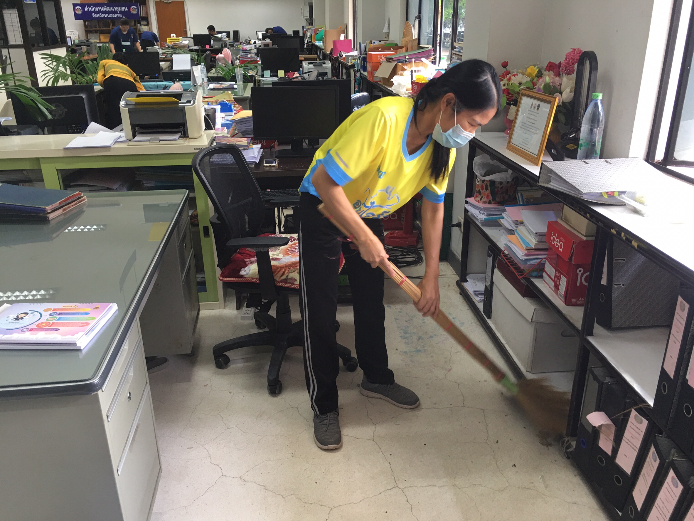 พช.หนองคาย ร่วมกิจกรรม BIG CLEANING DAY ทำความสะอาดสำนักงานและบริเวณสำนักงานให้ถูกสุขลักษณะ ปรับสภาพห้องให้เหมาะสมแก่การทำงานและจัดระเบียบสำนักงานโดยยึดหลัก 5 ส.