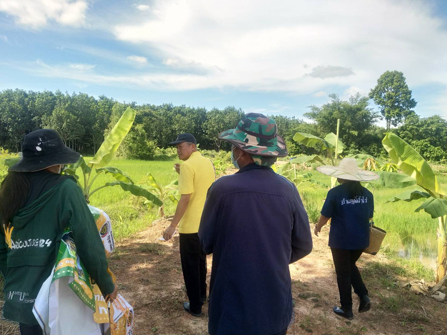 พช.หนองคาย ติดตามความก้าวหน้าการเตรียมความพร้อมจัดกิจกรรม “จิตอาสาพัฒนาชุมชนเอามื้อสามัคคี”