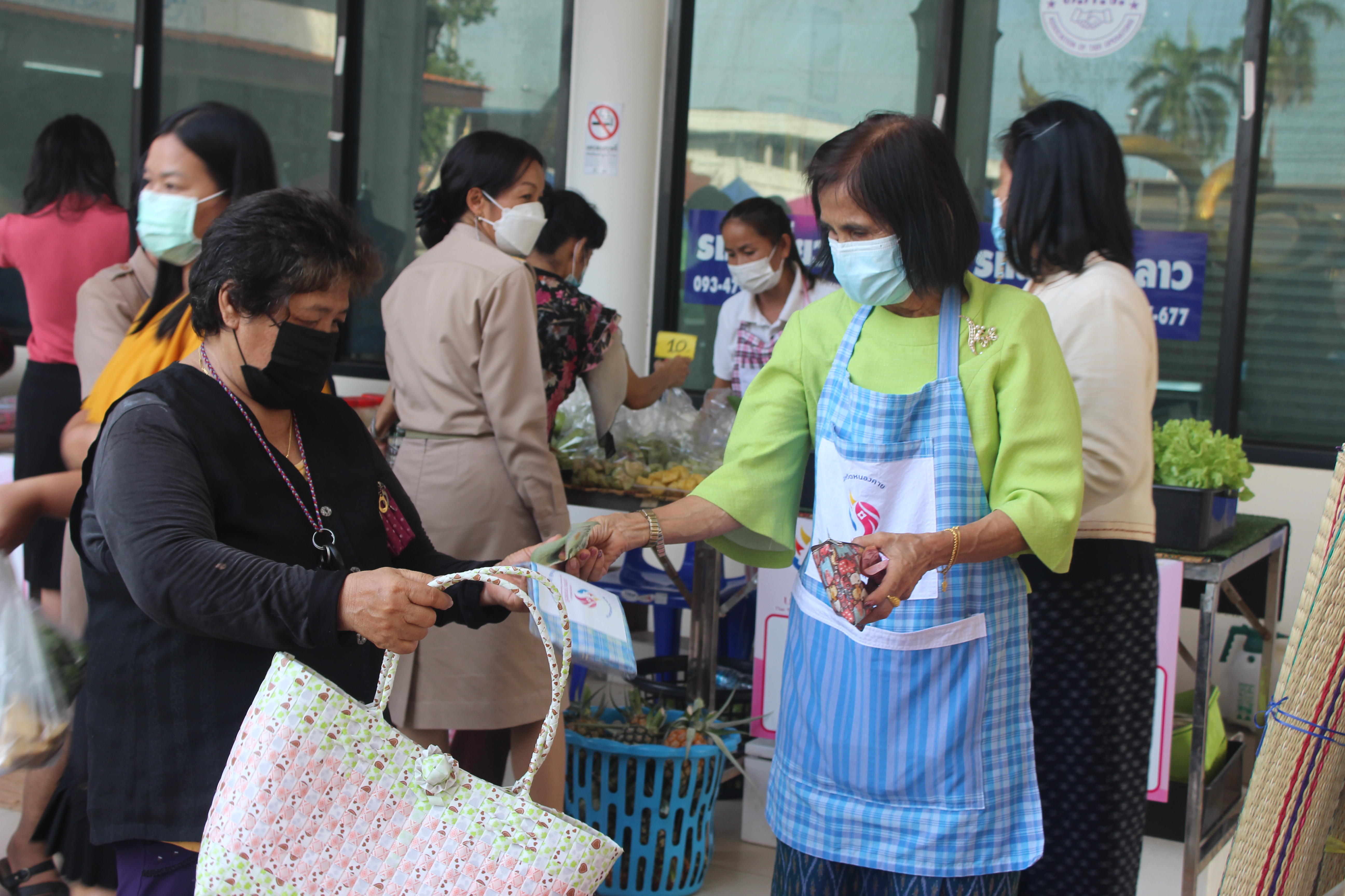 จังหวัดหนองคาย จัดตลาดชุมชน คนหนองคาย ร่วมใจฝ่าวิกฤตไปด้วยกัน