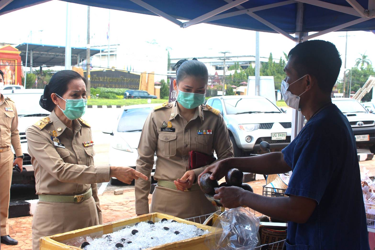 จังหวัดหนองคาย จัดตลาดชุมชน คนหนองคาย ร่วมใจฝ่าวิกฤตไปด้วยกัน