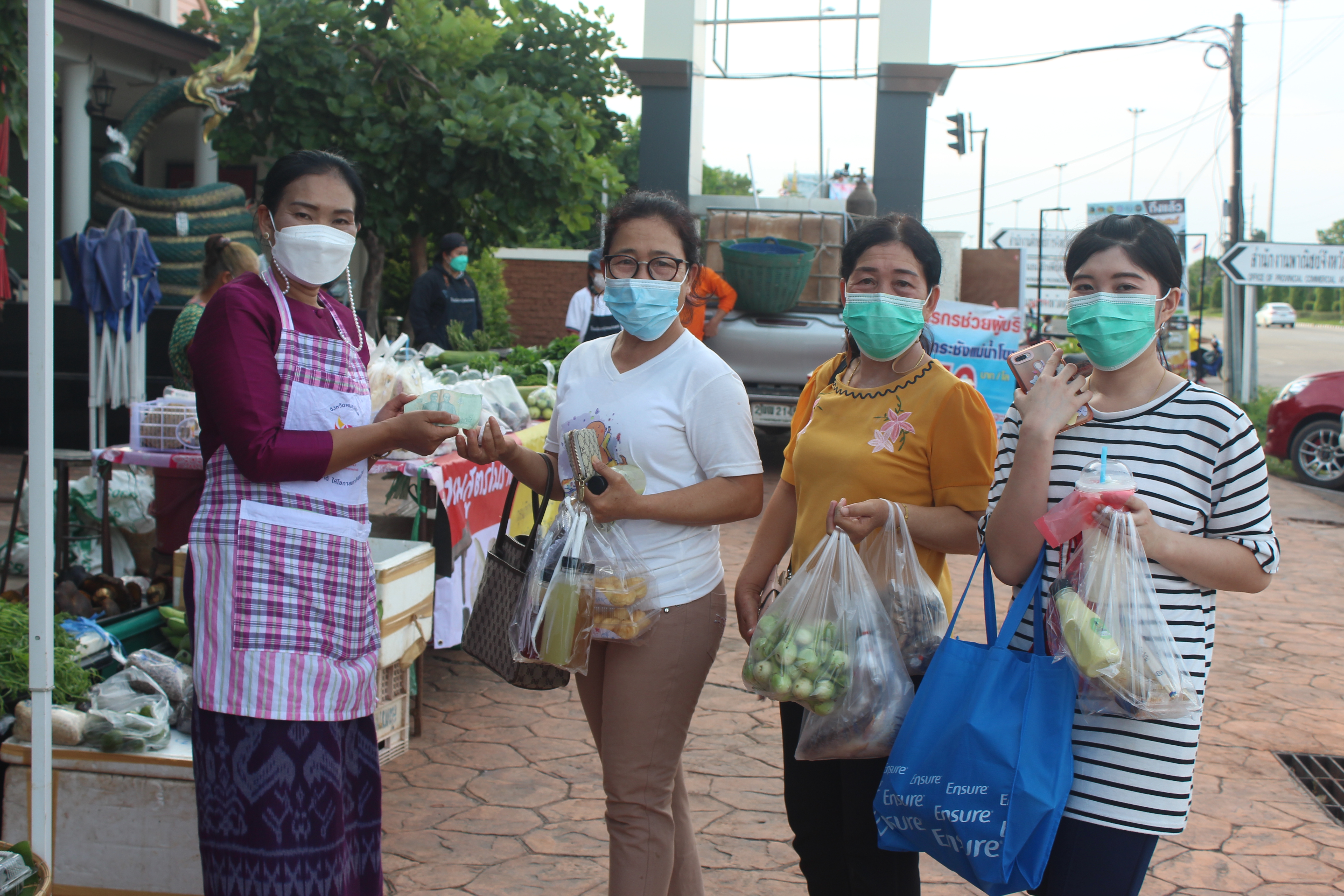 จังหวัดหนองคาย จัดตลาดชุมชน คนหนองคาย ร่วมใจฝ่าวิกฤตไปด้วยกัน
