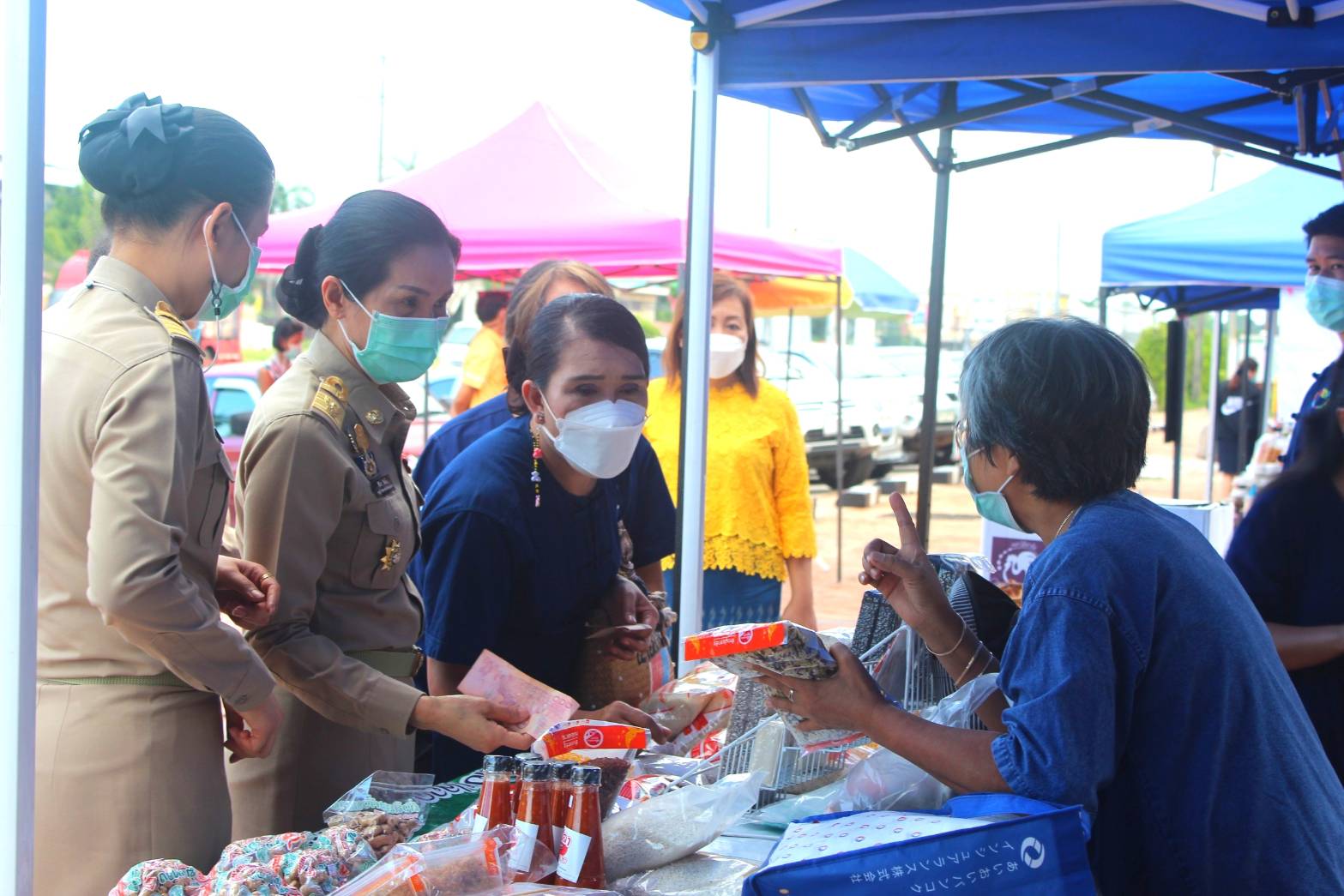 จังหวัดหนองคาย จัดตลาดชุมชน คนหนองคาย ร่วมใจฝ่าวิกฤตไปด้วยกัน