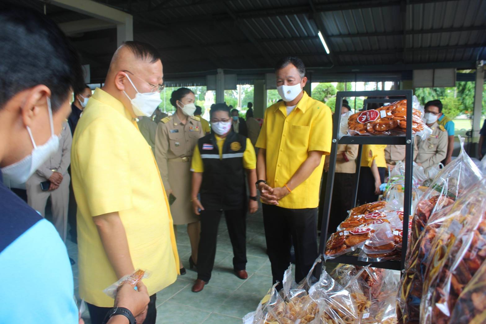 จังหวัดหนองคาย จัดกิจกรรมโครงการจังหวัดเคลื่อนที่ “หน่วยบำบัดทุกข์ บำรุงสุข สร้างรอยยิ้มให้ประชาชน” นำส่วนราชการออกให้บริการประชาชนในพื้นที่โรงเรียนอนุบาลสังคม ตำบลสังคม อำเภอสังคม​ จังหวัดหนองคาย