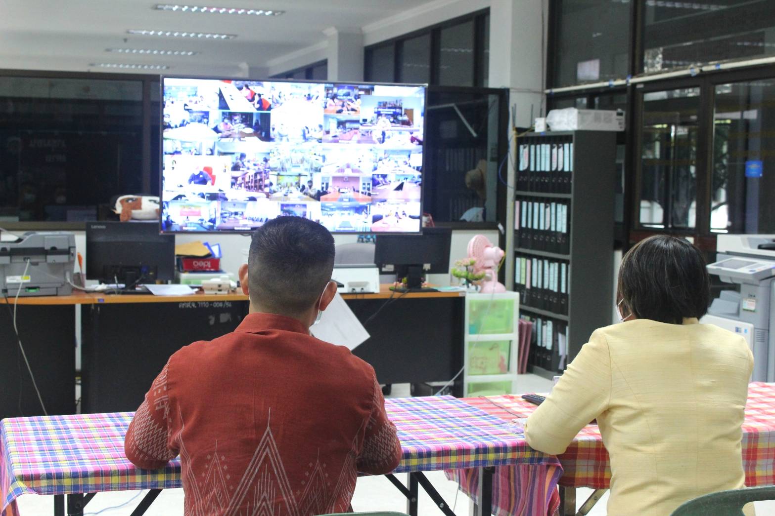 พช.หนองคาย ร่วมรับฟังการประชุมชี้แจงการดำเนินงาน นักการตลาดรุ่นใหม่ (สภว.) ผ่านระบบวีดิทัศน์ทางไกล (Video Conference)