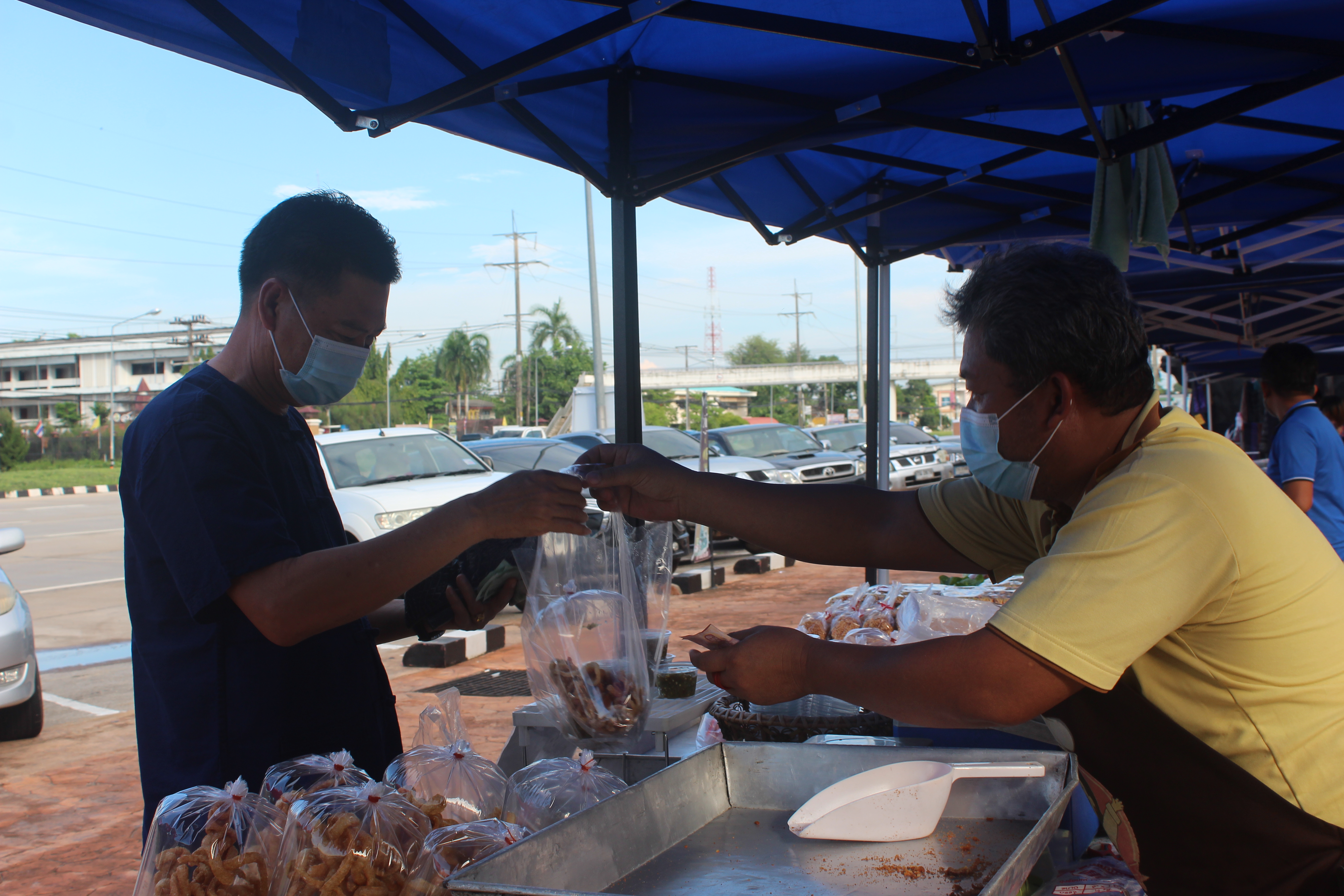 จังหวัดหนองคาย จัดตลาดชุมชน คนหนองคาย ร่วมใจฝ่าวิกฤตไปด้วยกัน