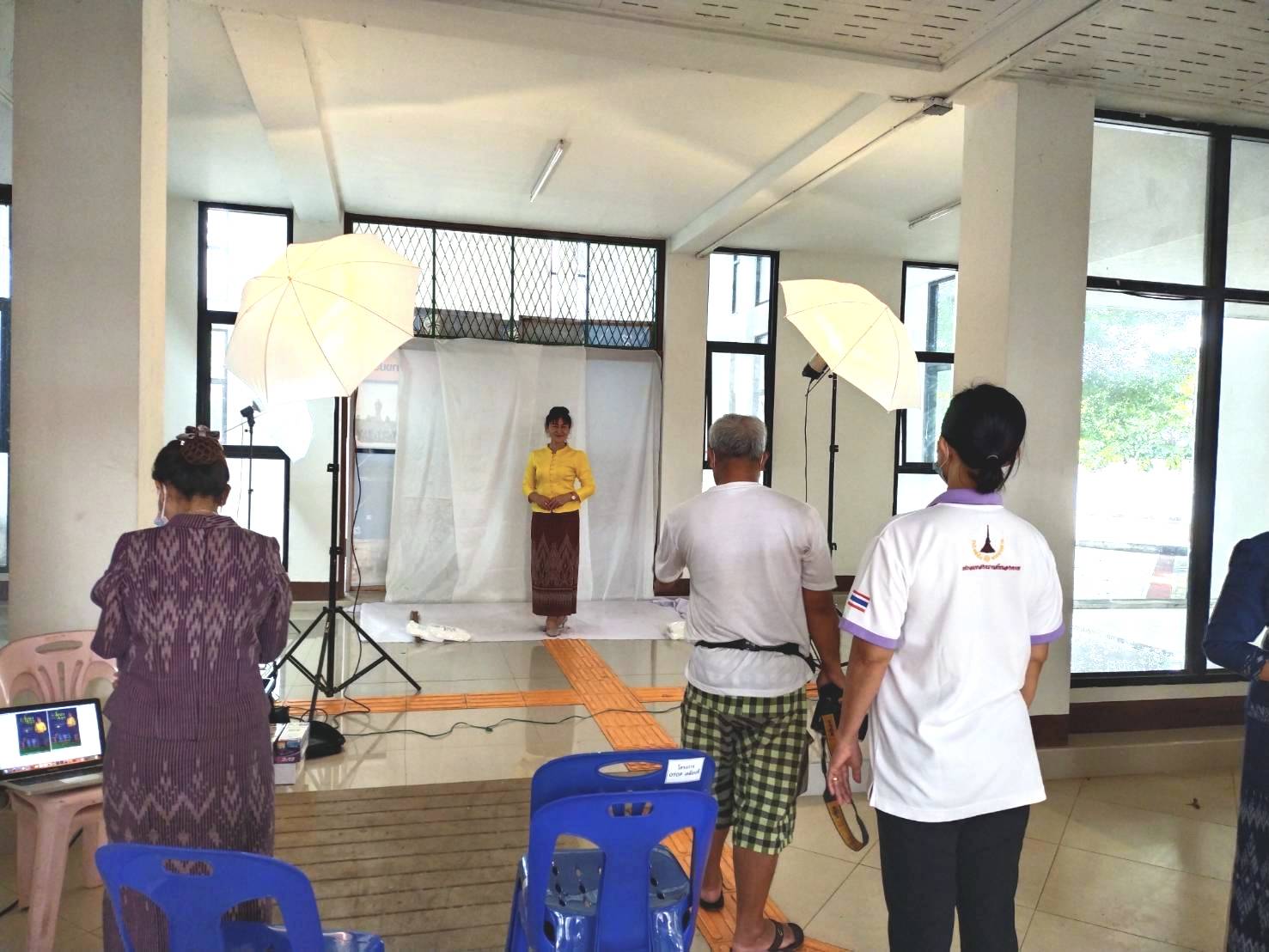 พช.หนองคายร่วมกับ คณะกรรมการพัฒนาสตรีจังหวัดหนองคาย ดำเนินโครงการสร้างภาพลักษณ์ สืบสานภูมิปัญญา “ผ้าไทย ใส่ให้สนุก” รุ่นที่ 3