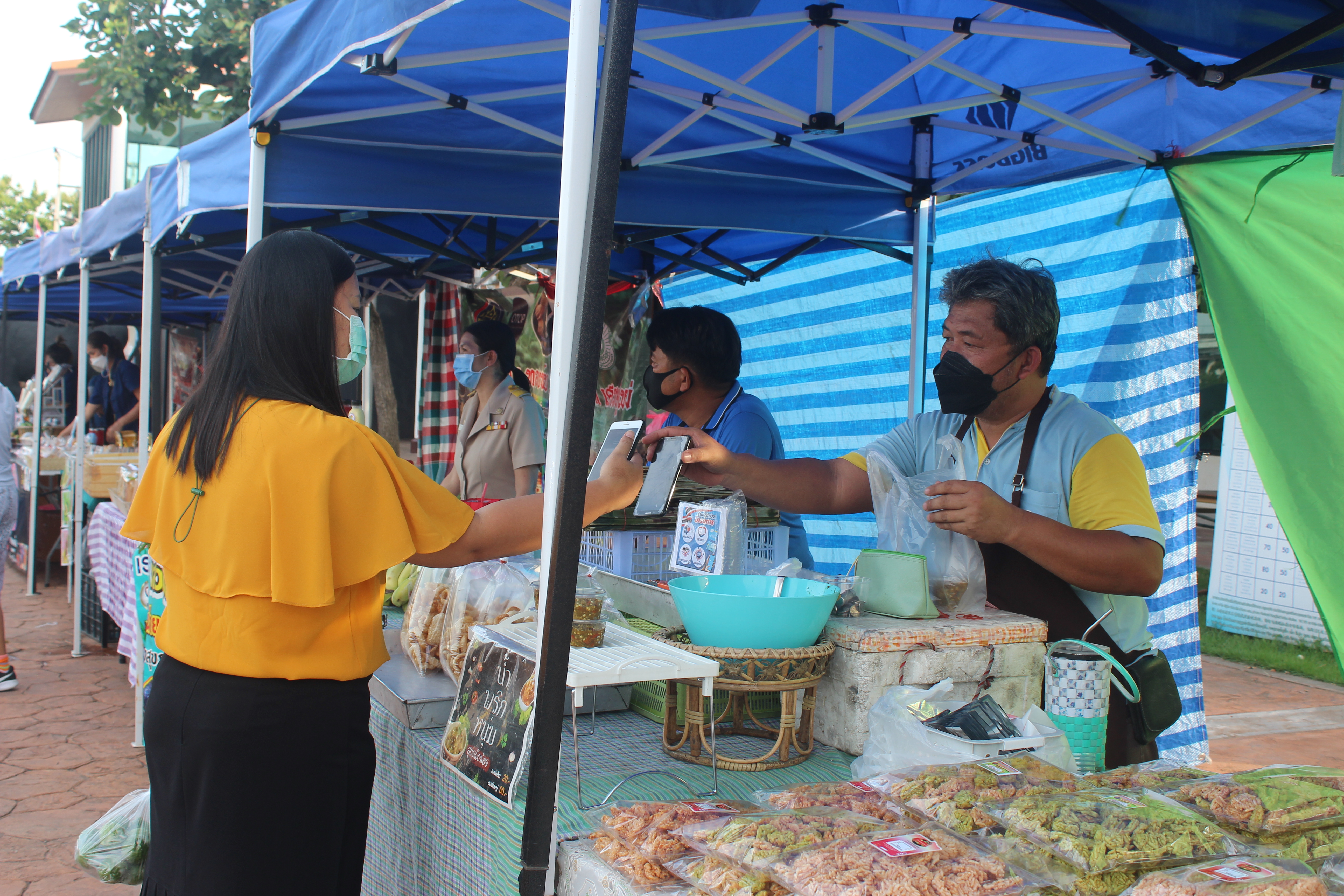 จังหวัดหนองคาย จัดตลาดชุมชน คนหนองคาย ร่วมใจฝ่าวิกฤตไปด้วยกัน