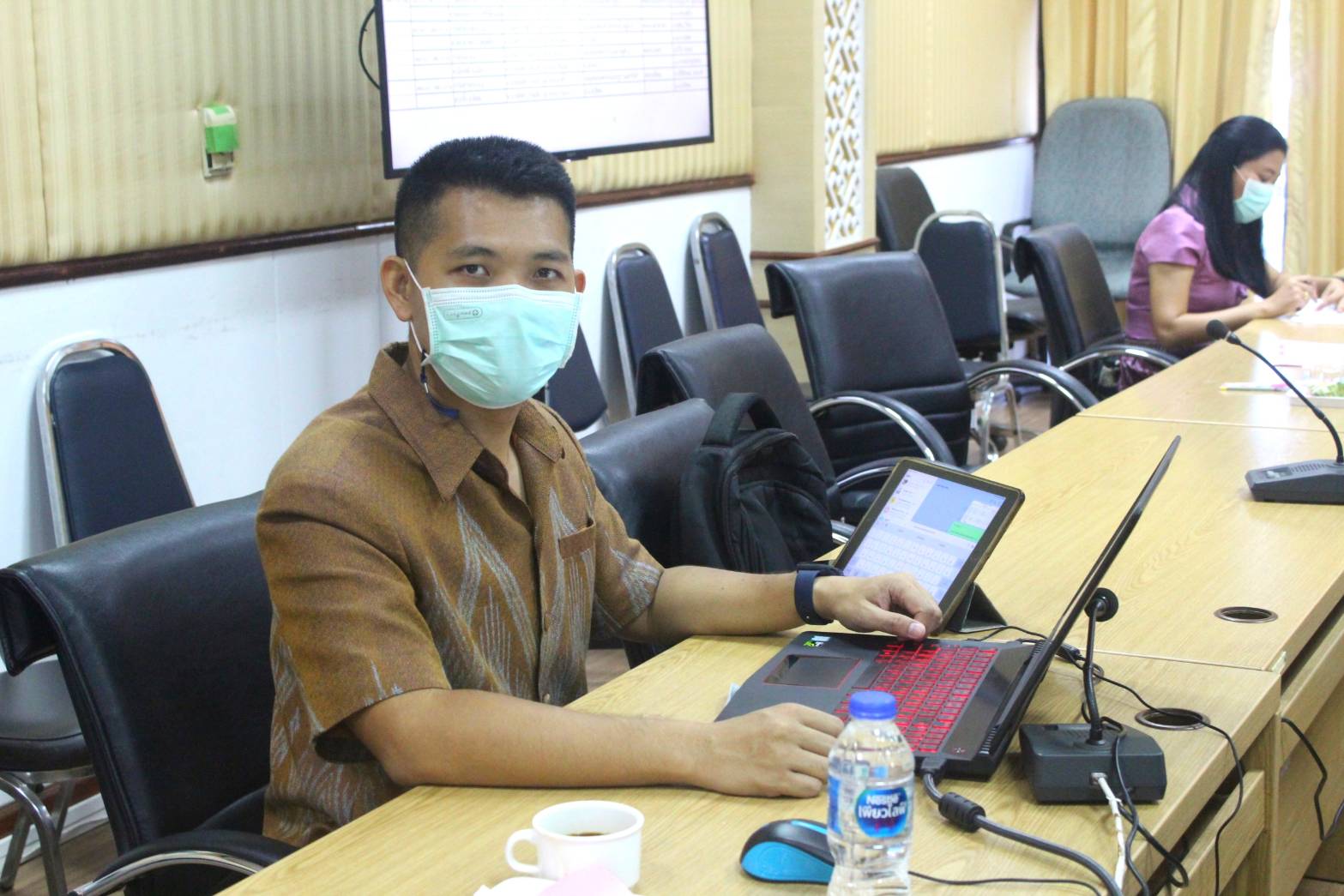 จังหวัดหนองคาย ประชุมโครงการคัดสรรกิจกรรมพัฒนาชุมชนดีเด่นประจำปี ๒๕๖๔ ครั้งที่ ๒/๒๕๖๔