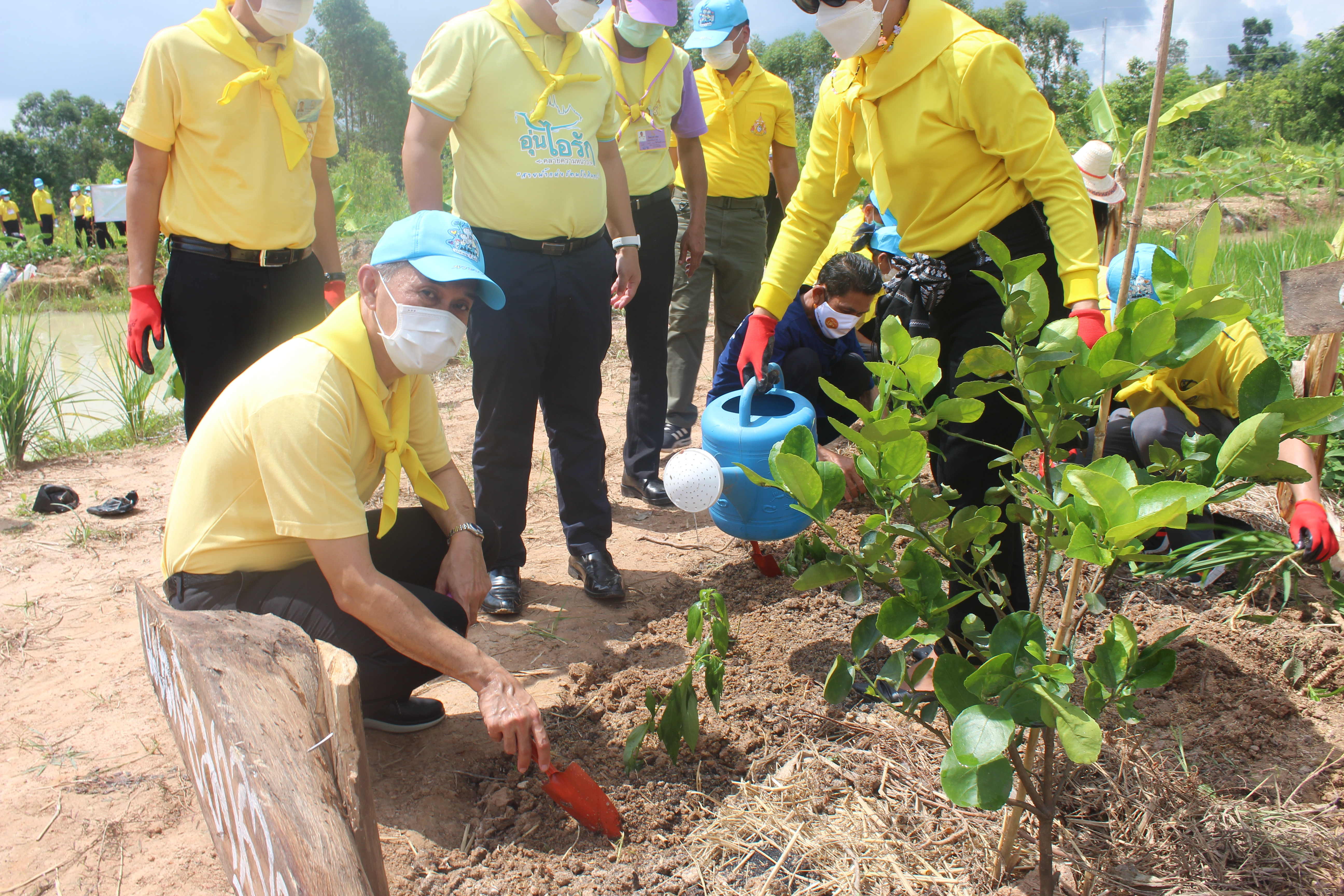 จังหวัดหนองคาย Kick off กิจกรรม “จิตอาสาพัฒนาชุมชนเอามื้อสามัคคี” เพื่อเฉลิมพระเกียรติเนื่องในโอกาสมหามงคลเฉลิมพระชนมพรรษาพระบาทสมเด็จพระปรเมนทรรามาธิบดีศรีสินทรมหาวชิราลงกรณ พระวชิรเกล้าเจ้าอยู่หั
