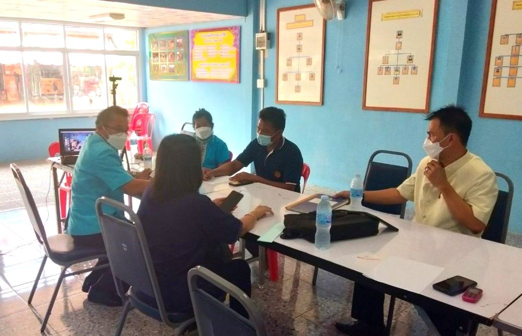 พช.หนองคาย ติดตามความก้าวหน้าการเตรียมการรับการประเมินคัดเลือกสารสนเทศตำบลต้นแบบเพื่อพัฒนาคุณภาพชีวิต ระดับเขตตรวจ ประจำปี 2564 เขตตรวจราชการที่ 10 กลุ่มจังหวัดภาคตะวันออกเฉียงเหนือตอนบน 1 ผ่านระบบ ZOOM