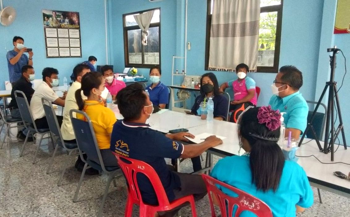 พช.หนองคาย ติดตามความก้าวหน้าการเตรียมการรับการประเมินคัดเลือกสารสนเทศตำบลต้นแบบเพื่อพัฒนาคุณภาพชีวิต ระดับเขตตรวจ ประจำปี 2564 เขตตรวจราชการที่ 10 กลุ่มจังหวัดภาคตะวันออกเฉียงเหนือตอนบน 1 ผ่านระบบ ZOOM