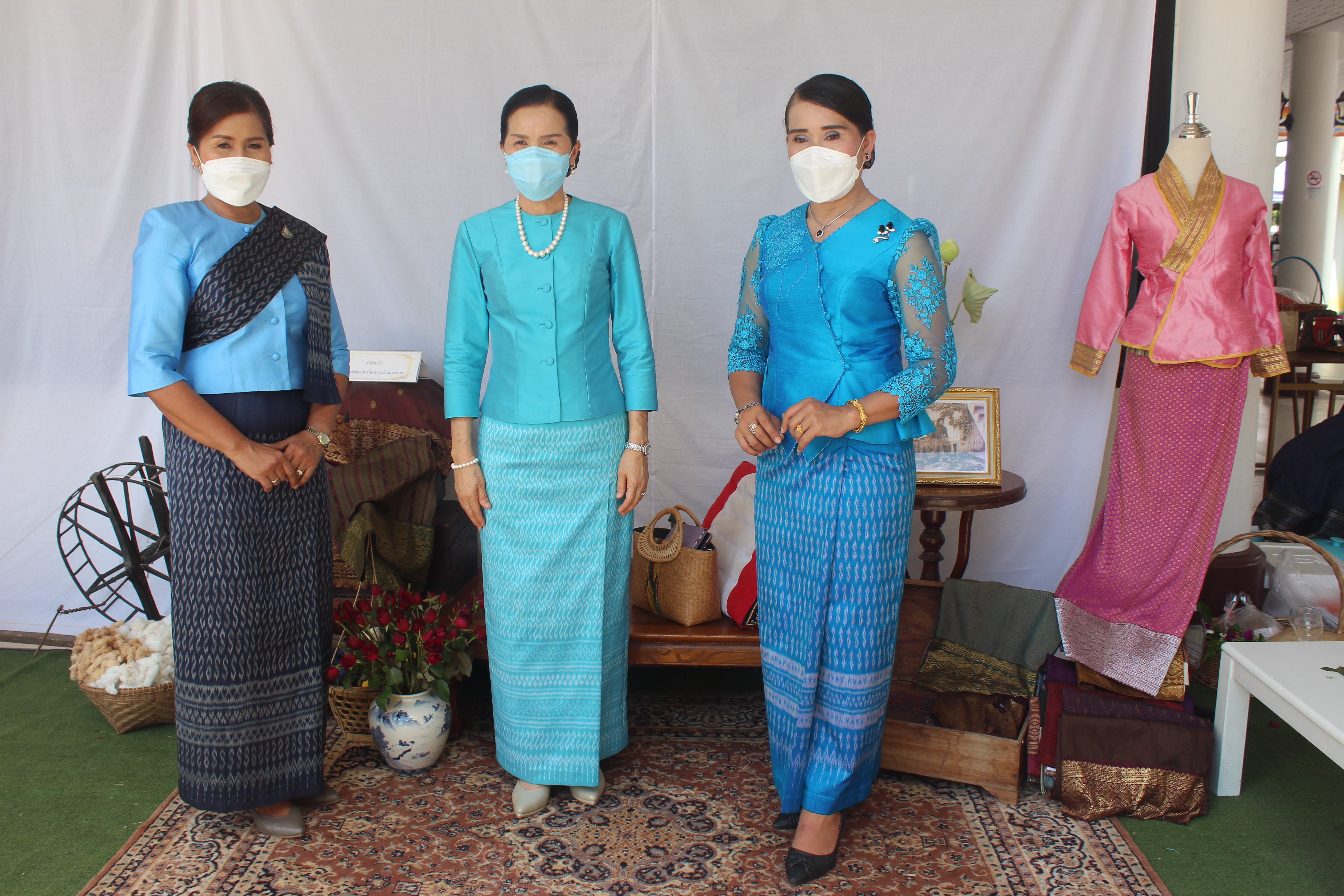 จังหวัดหนองคาย ดำเนินโครงการสร้างภาพลักษณ์ผู้นำสตรี สืบสาน ภูมิปัญญา “ผ้าไทย ใส่ให้สนุก”