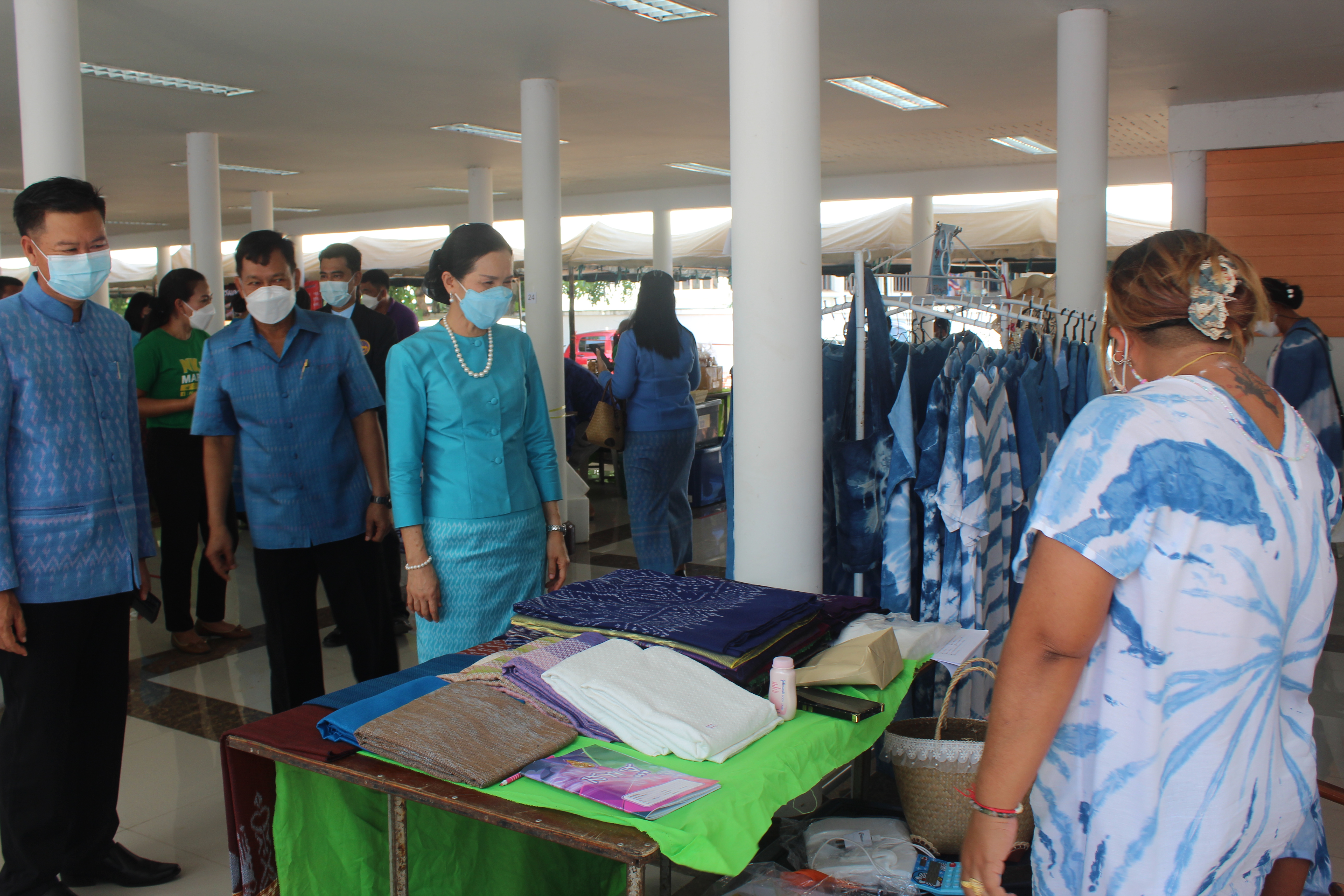 จังหวัดหนองคาย ดำเนินโครงการสร้างภาพลักษณ์ผู้นำสตรี สืบสาน ภูมิปัญญา “ผ้าไทย ใส่ให้สนุก”