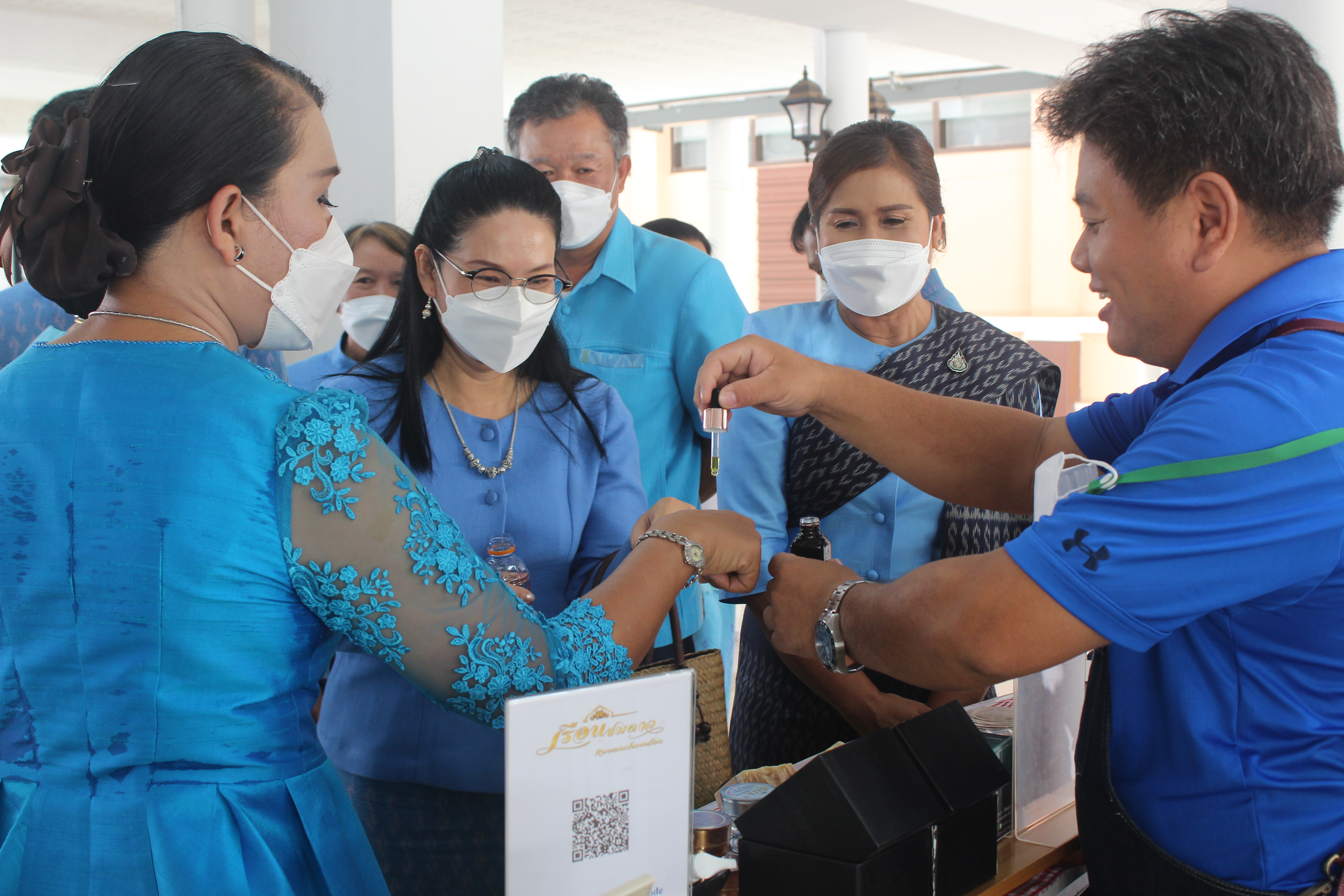 จังหวัดหนองคาย ดำเนินโครงการสร้างภาพลักษณ์ผู้นำสตรี สืบสาน ภูมิปัญญา “ผ้าไทย ใส่ให้สนุก”
