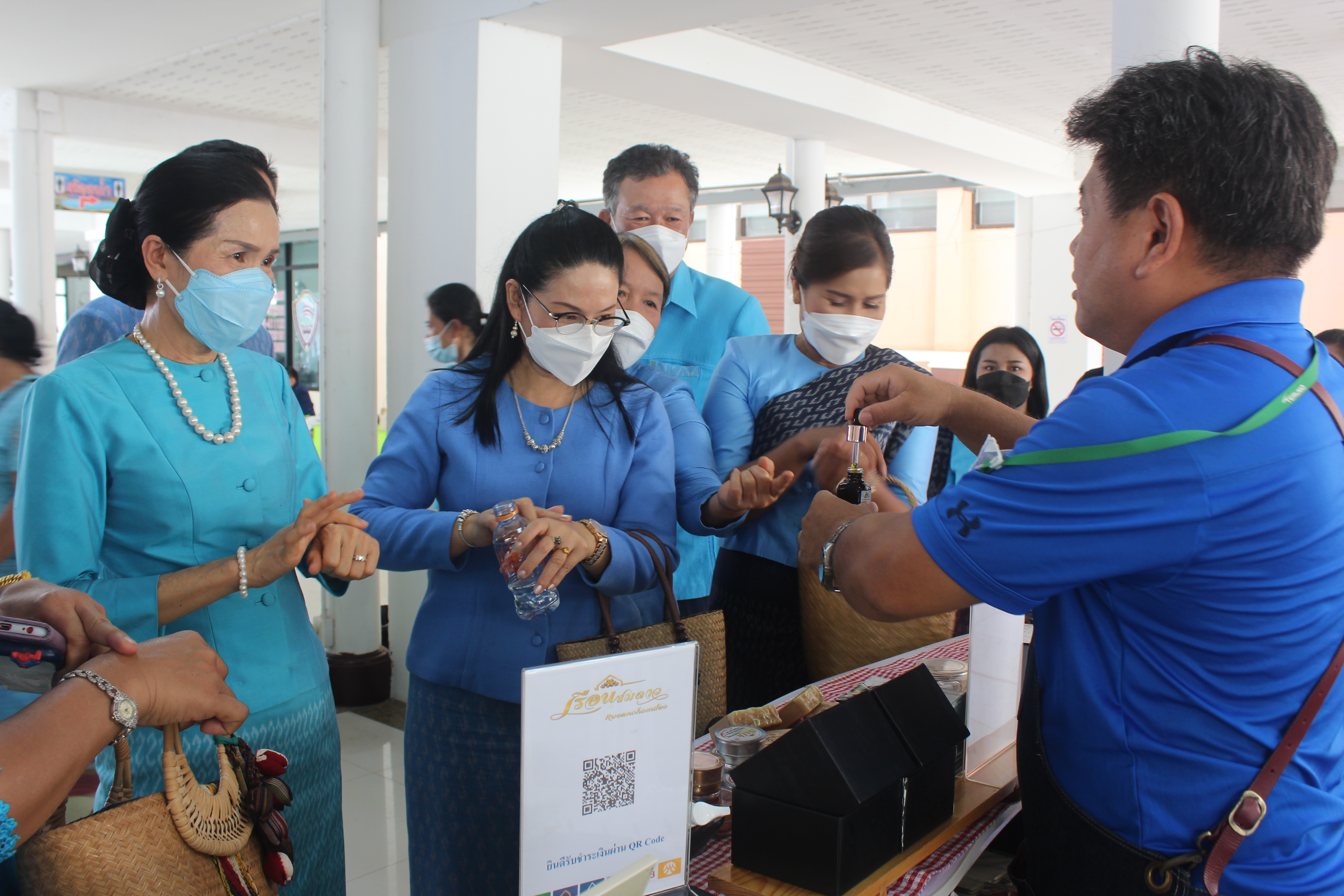 จังหวัดหนองคาย ดำเนินโครงการสร้างภาพลักษณ์ผู้นำสตรี สืบสาน ภูมิปัญญา “ผ้าไทย ใส่ให้สนุก”