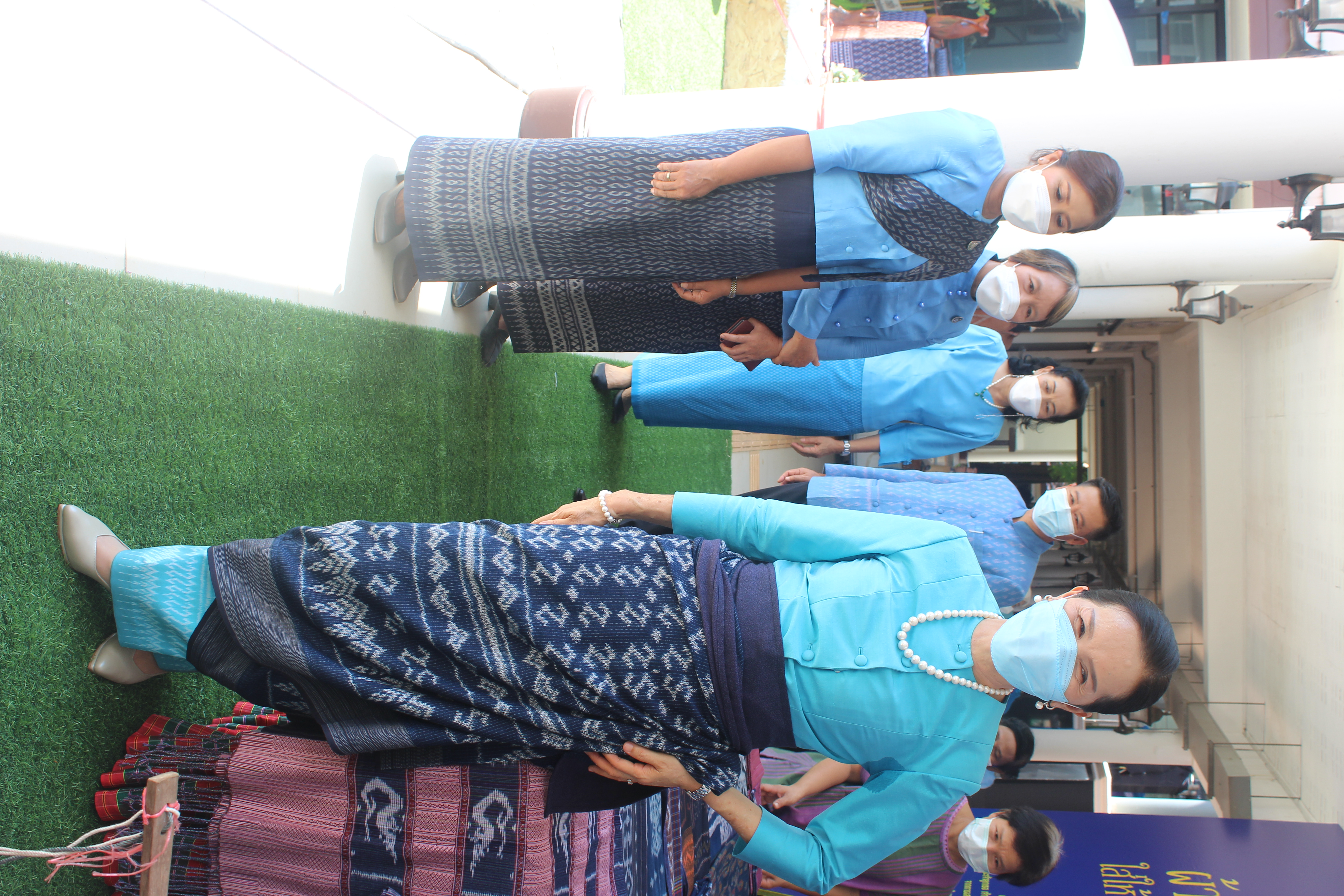 จังหวัดหนองคาย ดำเนินโครงการสร้างภาพลักษณ์ผู้นำสตรี สืบสาน ภูมิปัญญา “ผ้าไทย ใส่ให้สนุก”