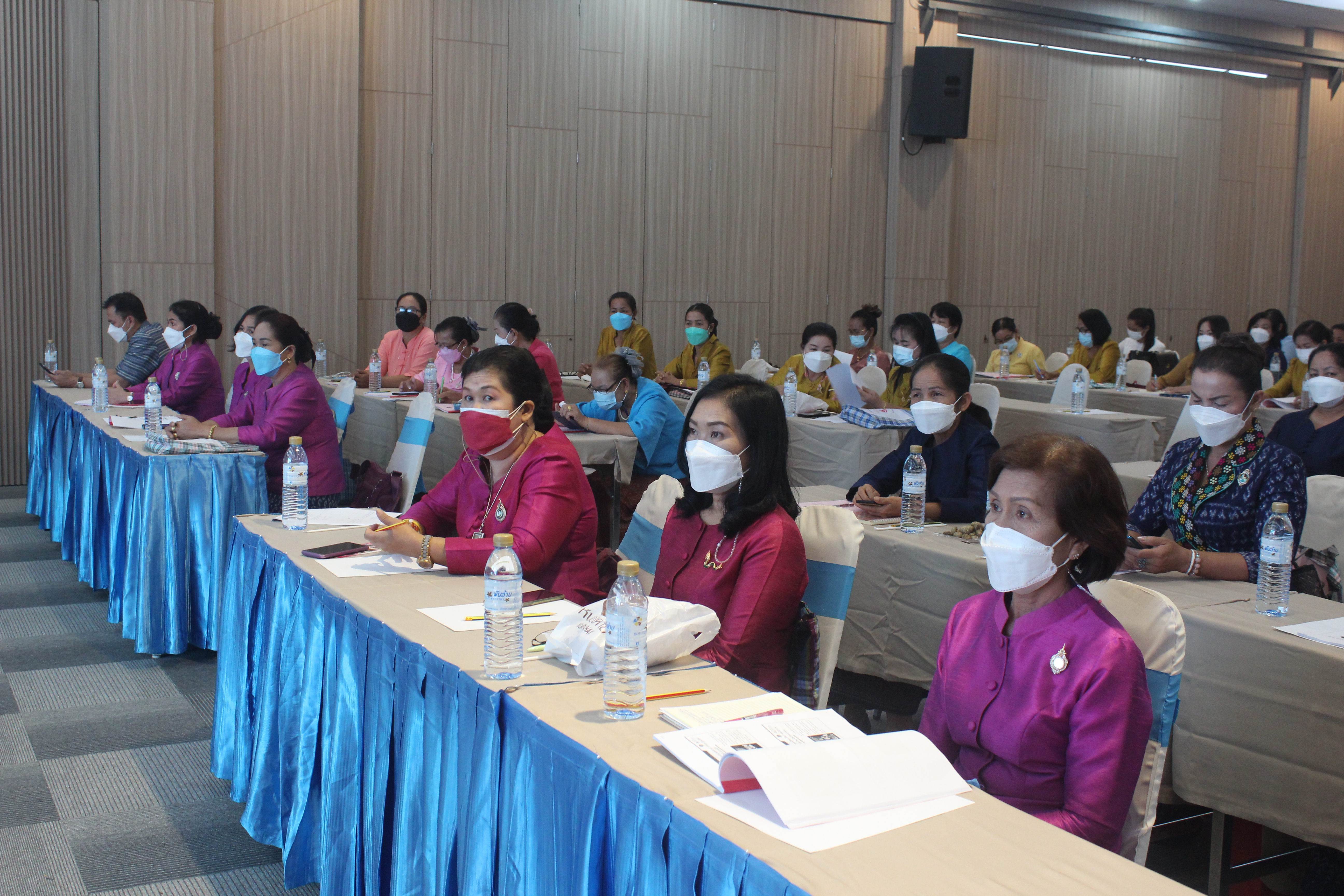 จังหวัดหนองคาย เชิดชูเกียรติกองทุนพัฒนาบทบาทสตรี ดีเด่น ที่มีการบริหารจัดการหนี้เกินกำหนดชำระดีเด่น ประจำปี 2564