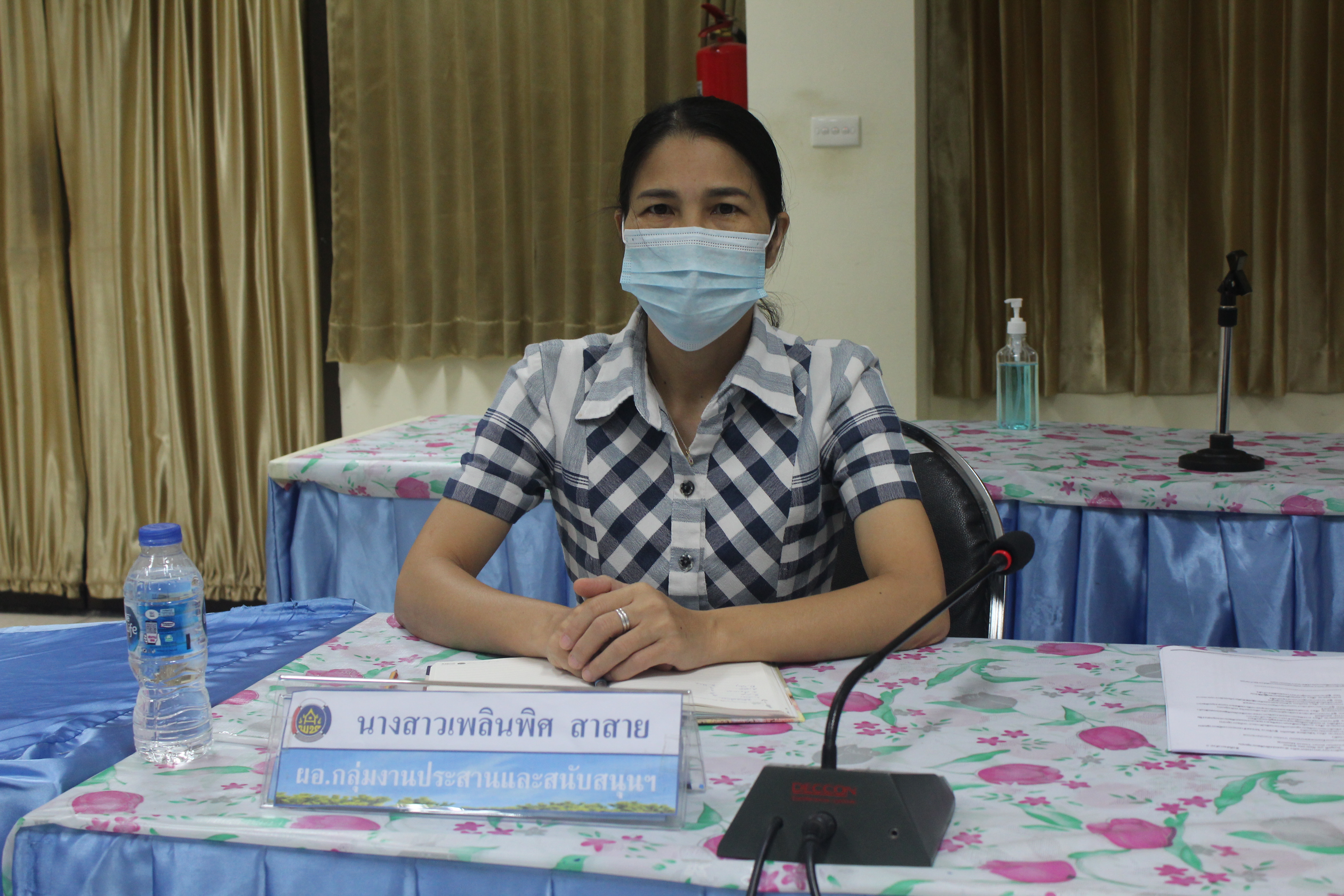 พช.หนองคาย นำพนักงานราชการเฉพาะกิจฯ เข้าร่วมปฐมนิเทศพนักงานราชการเฉพาะกิจ สำนักงานพัฒนาชุมชนจังหวัด เพื่อช่วยเหลือผู้ได้รับผลกระทบจากสถานการณ์การแพร่ระบาดของโรคติดเชื้อไวรัสโคโรนา 2019 (โควิด-19)