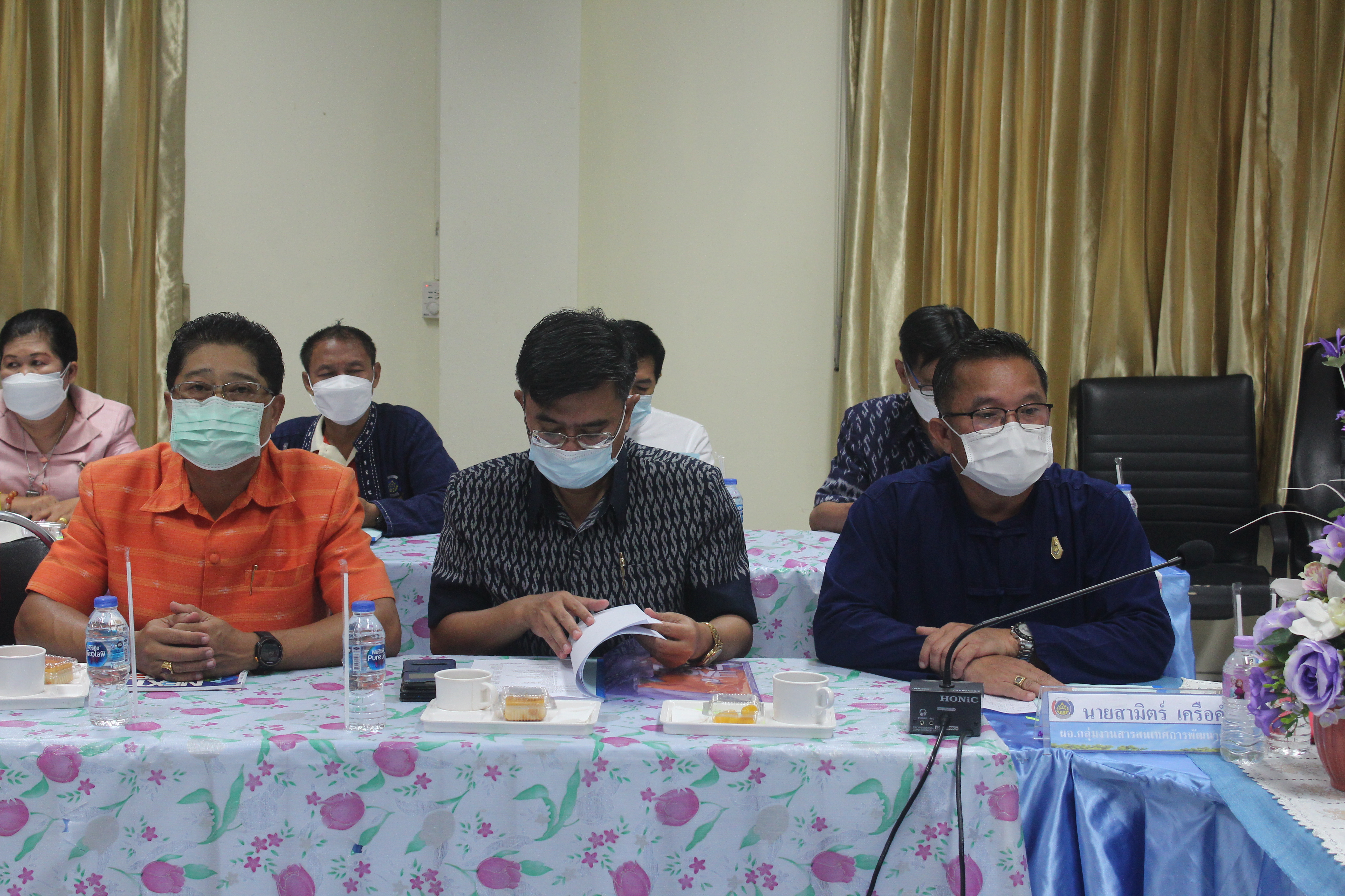 พช.หนองคาย ดำเนินโครงการส่งเสริมการพัฒนาคุณภาพชีวิต ครัวเรือนยากจนและผู้ด้อยโอกาส สู่วิถีพอเพียง กิจกรรที่ ๑ ประชุมสร้างการรับรู้การขับเคลื่อนการพัฒนาคุณภาพชีวิตครัวเรือนยากจนและผู้ด้อยโอกาสสู่วิถีพอเพียง ระดับจังหวัด