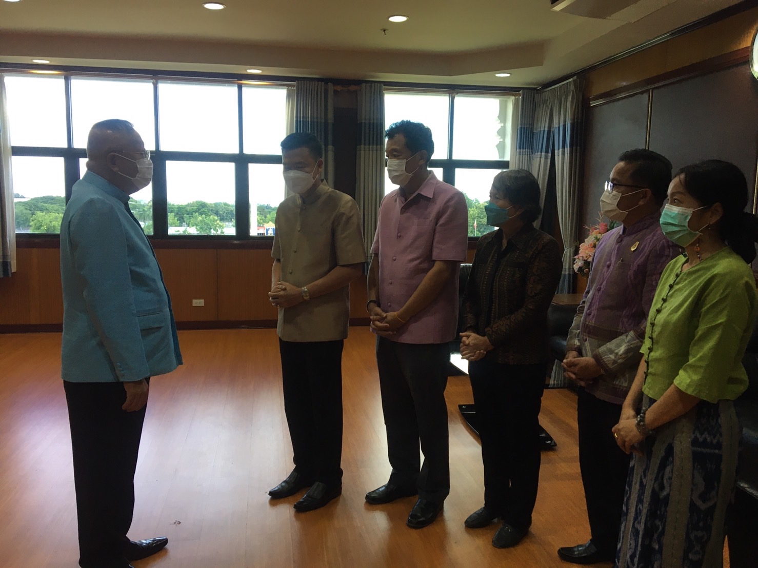 พช.หนองคาย ร่วมแสดงมุทิตาจิต ผู้ว่าราชการจังหวัดหนองคาย เนื่องในโอกาสครบเกษียณอายุราชการ ปี 2564