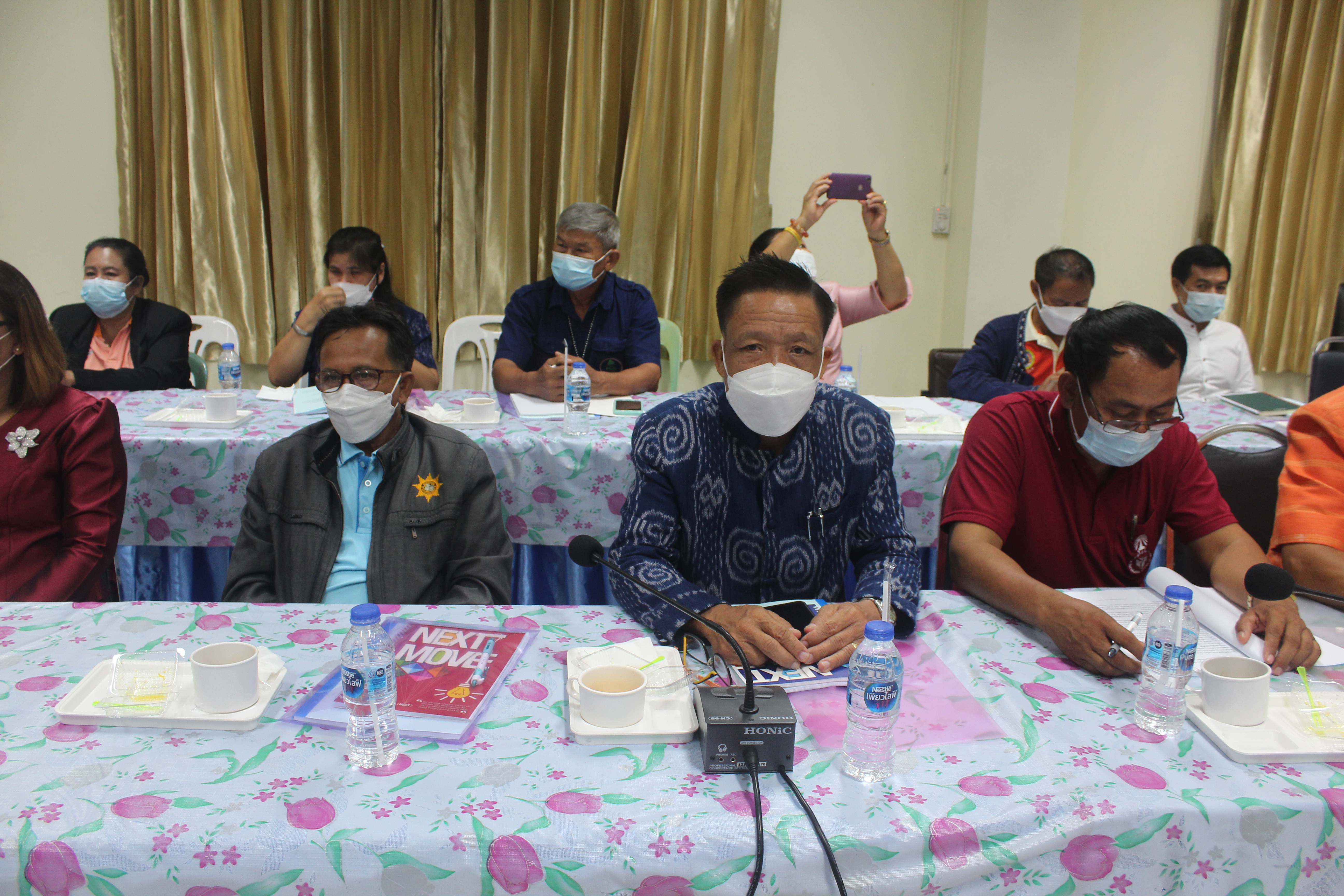 พช.หนองคาย ดำเนินโครงการส่งเสริมการพัฒนาคุณภาพชีวิต ครัวเรือนยากจนและผู้ด้อยโอกาส สู่วิถีพอเพียง กิจกรรที่ ๑ ประชุมสร้างการรับรู้การขับเคลื่อนการพัฒนาคุณภาพชีวิตครัวเรือนยากจนและผู้ด้อยโอกาสสู่วิถีพอเพียง ระดับจังหวัด