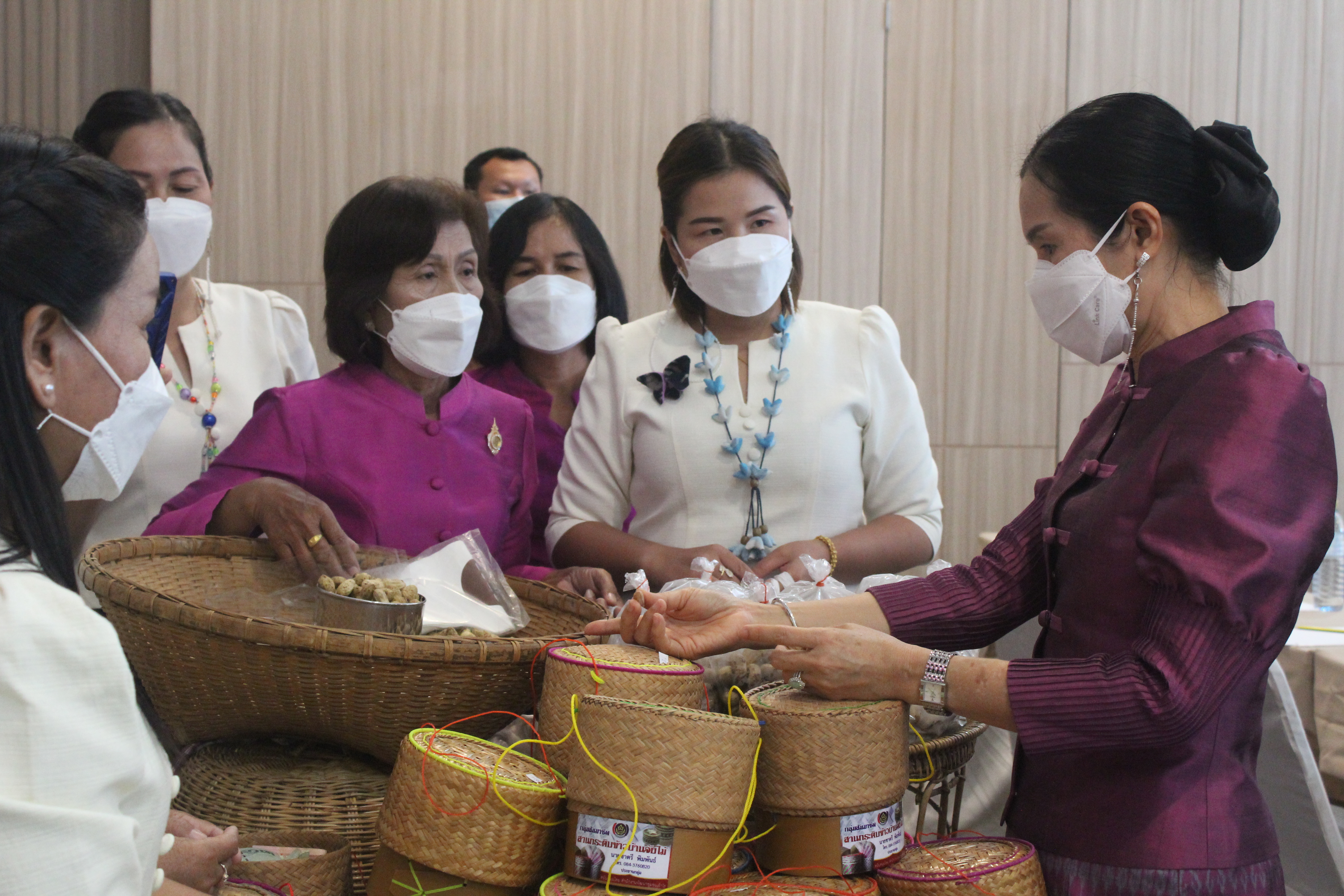 จังหวัดหนองคาย เชิดชูเกียรติกองทุนพัฒนาบทบาทสตรี ดีเด่น ที่มีการบริหารจัดการหนี้เกินกำหนดชำระดีเด่น ประจำปี 2564