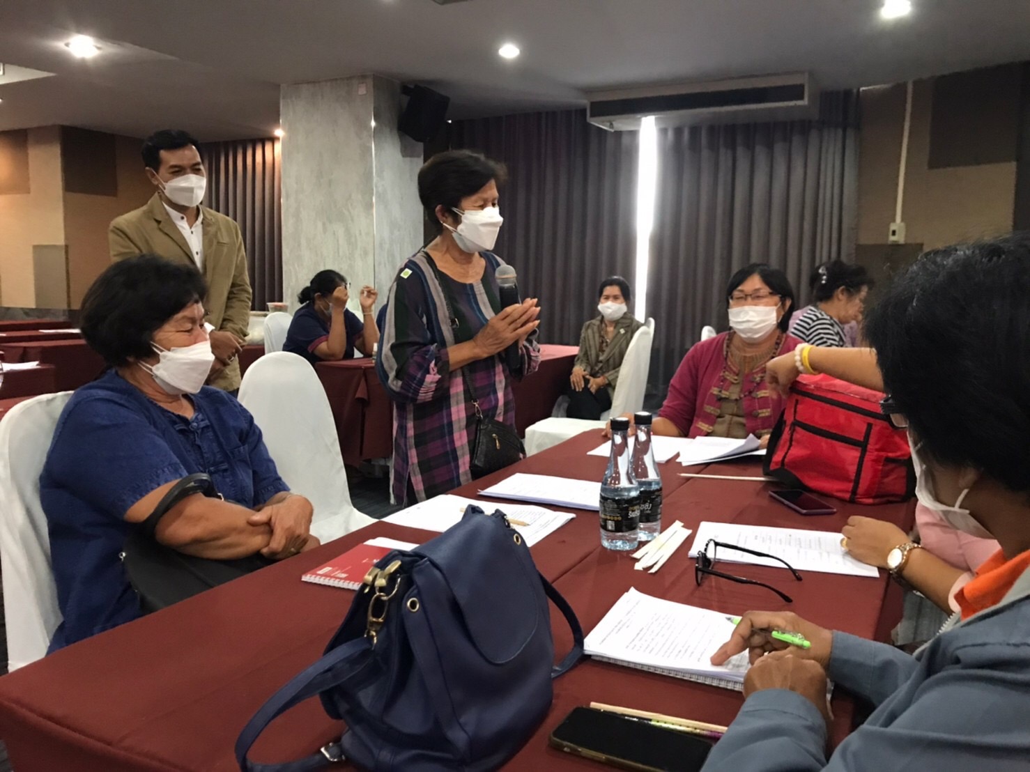 พช.หนองคาย ดำเนินโครงการ “พัฒนาผลิตภัณฑ์ OTOP ไทย เพื่อสู้ภัยสถานการณ์การแพร่ระบาดของโรคติดเชื้อไวรัสโคโรนา 2019 (COVID-19)”