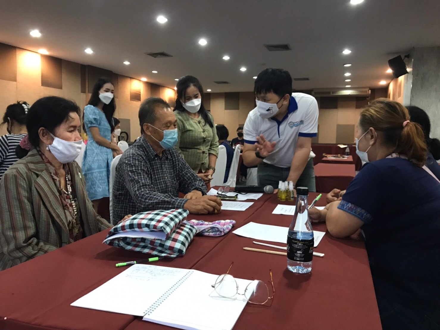 พช.หนองคาย ดำเนินโครงการ “พัฒนาผลิตภัณฑ์ OTOP ไทย เพื่อสู้ภัยสถานการณ์การแพร่ระบาดของโรคติดเชื้อไวรัสโคโรนา 2019 (COVID-19)”