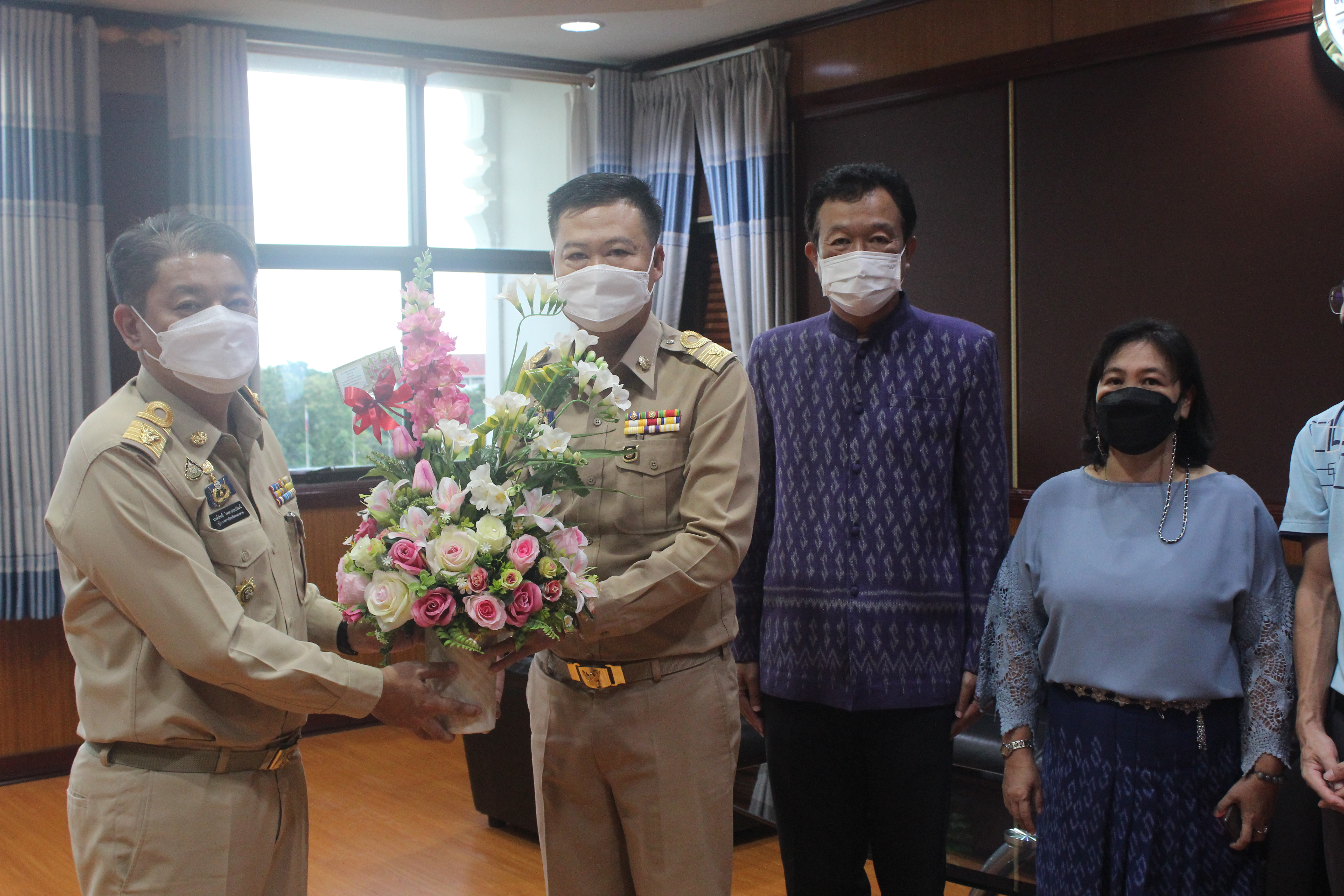 พช.หนองคาย เข้ารายงานตัวต่อ นายมนต์สิทธิ์ ไพศาลธนวัฒน์ ผู้ว่าราชการจังหวัดหนองคายคนใหม่