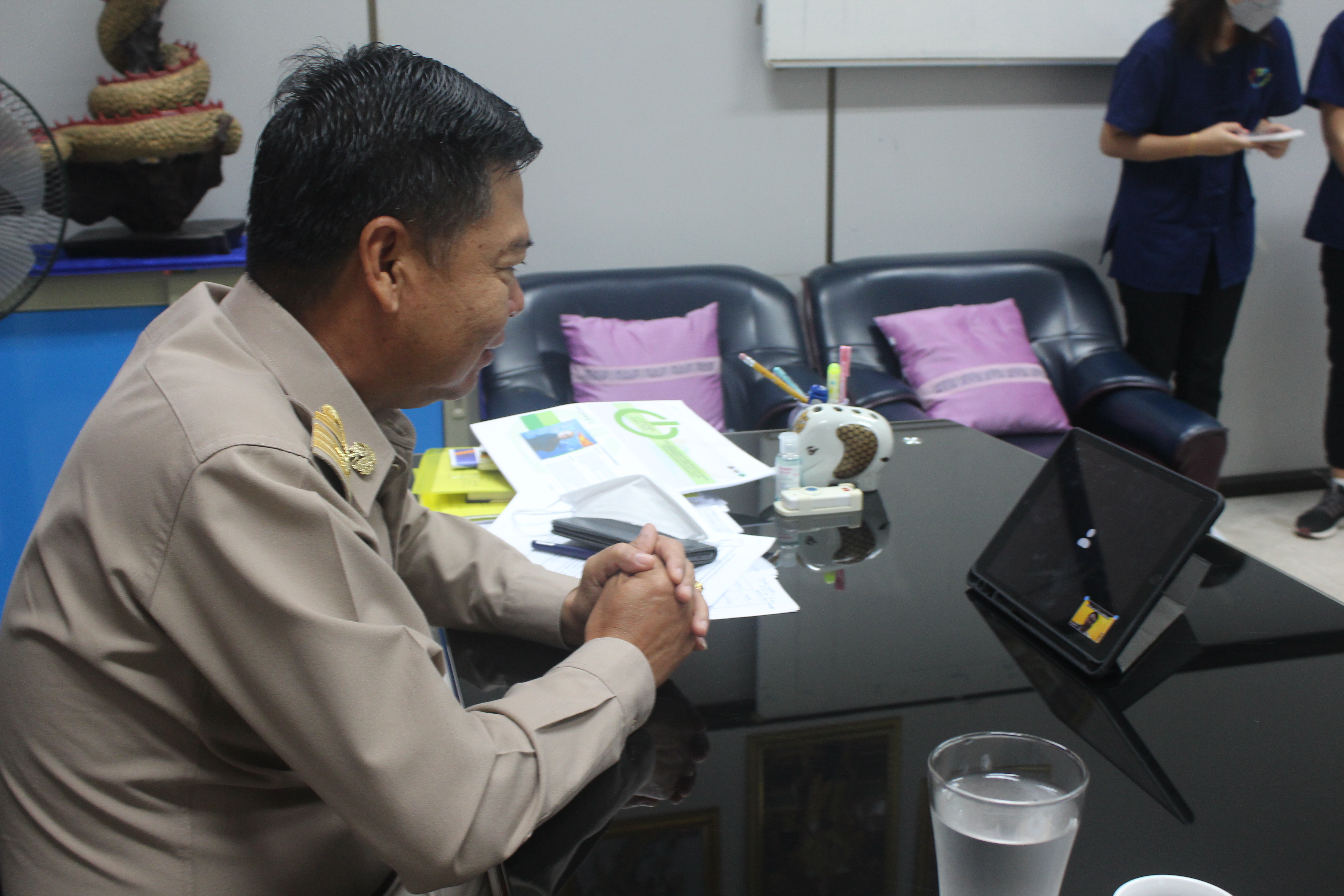 พช.หนองคาย ดำเนินโครงการยกระดับผลิตภัณฑ์และเพิ่มช่องทางการตลาด ภายใต้วิถีชีวิตใหม่อย่างยั่งยืน (New Normal) ผ่านระบบ Zoom Cloud Meeting