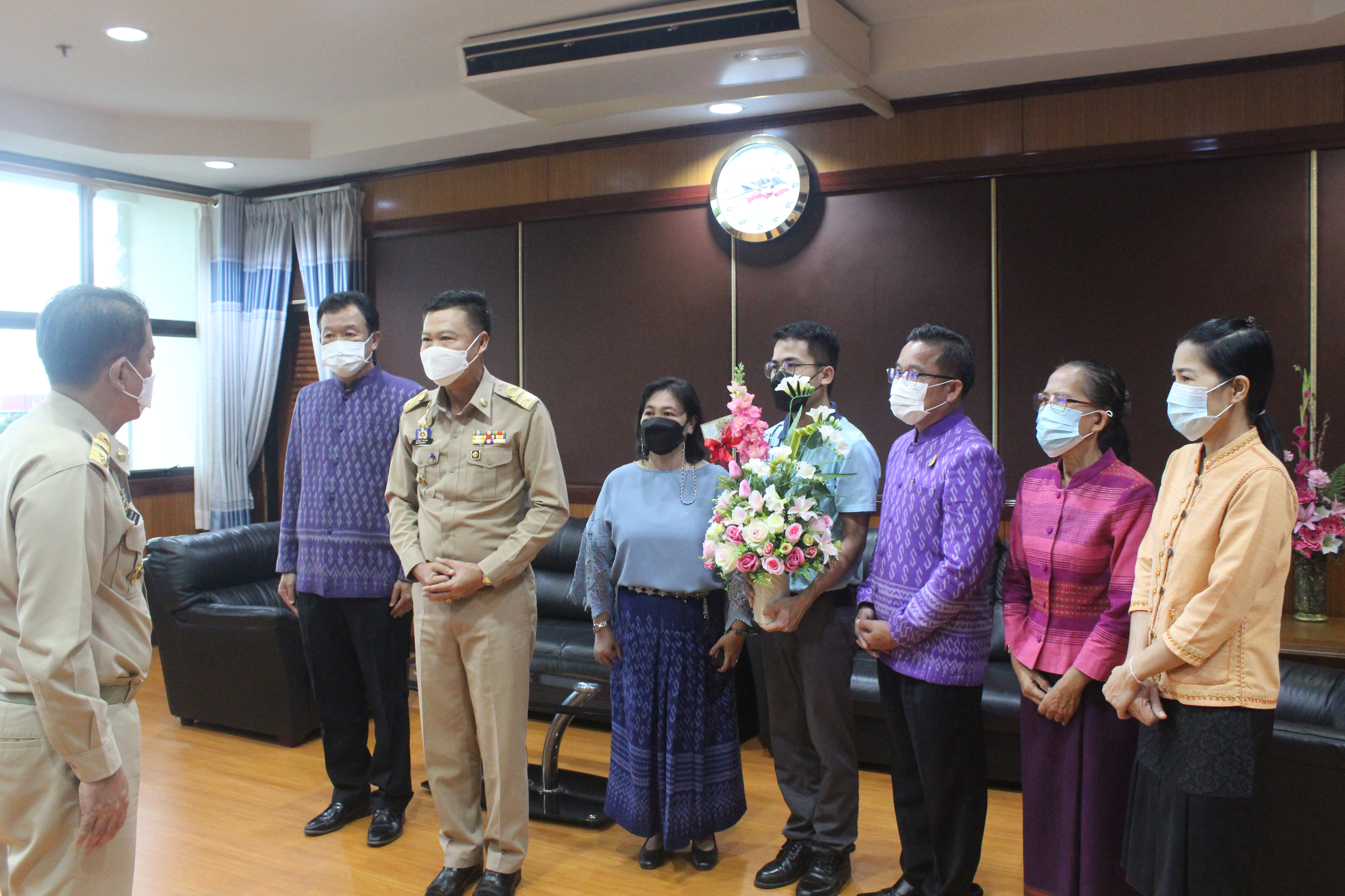 พช.หนองคาย เข้ารายงานตัวต่อ นายมนต์สิทธิ์ ไพศาลธนวัฒน์ ผู้ว่าราชการจังหวัดหนองคายคนใหม่