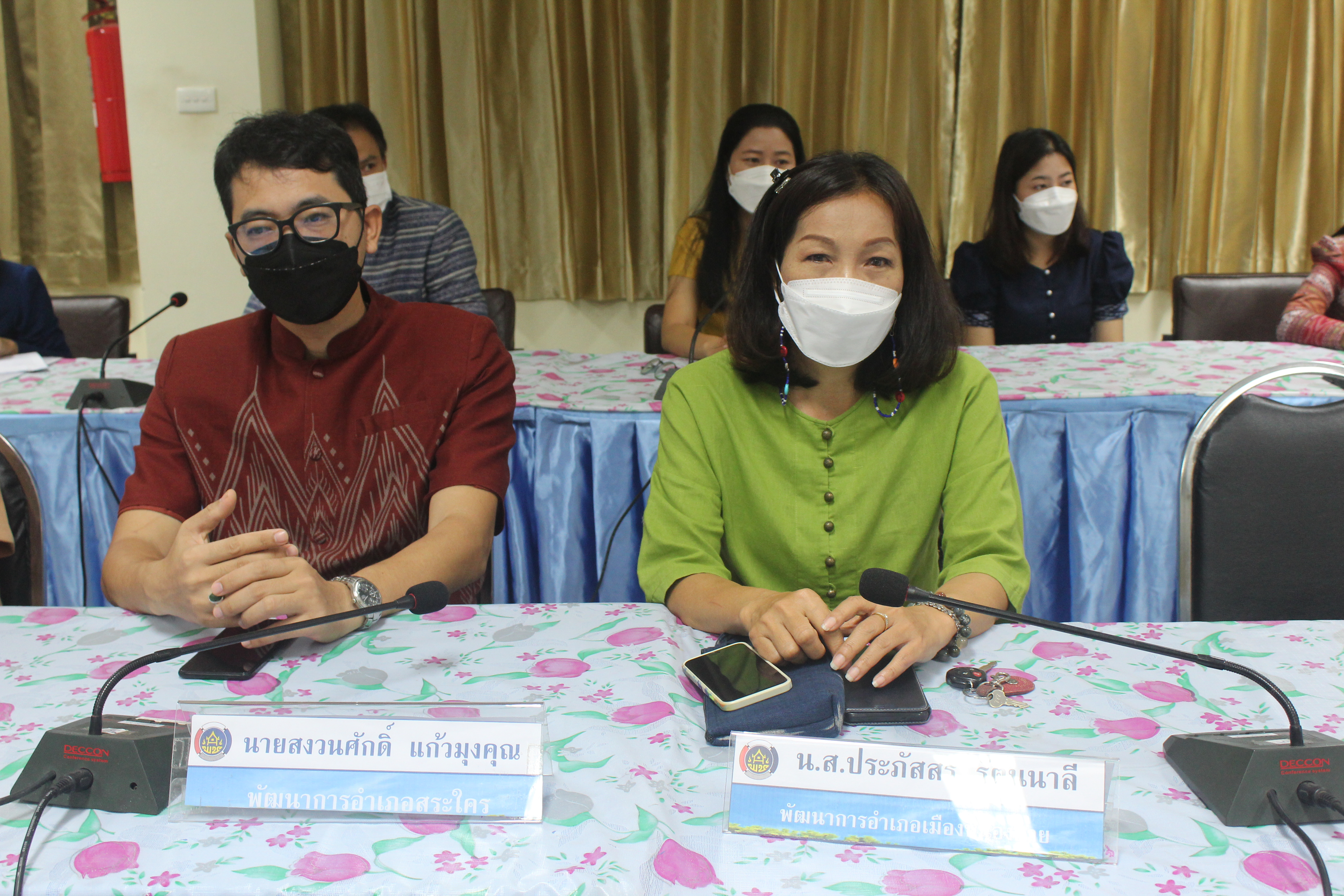 พช.หนองคาย ร่วมรับฟังการประชุมมอบนโยบายและแนวทางการดำเนินงานพัฒนาชุมชน ประจำปีงบประมาณ พ.ศ. ๒๕๖๕ ผ่านระบบวิดีทัศน์ทางไกล (Video Conference)