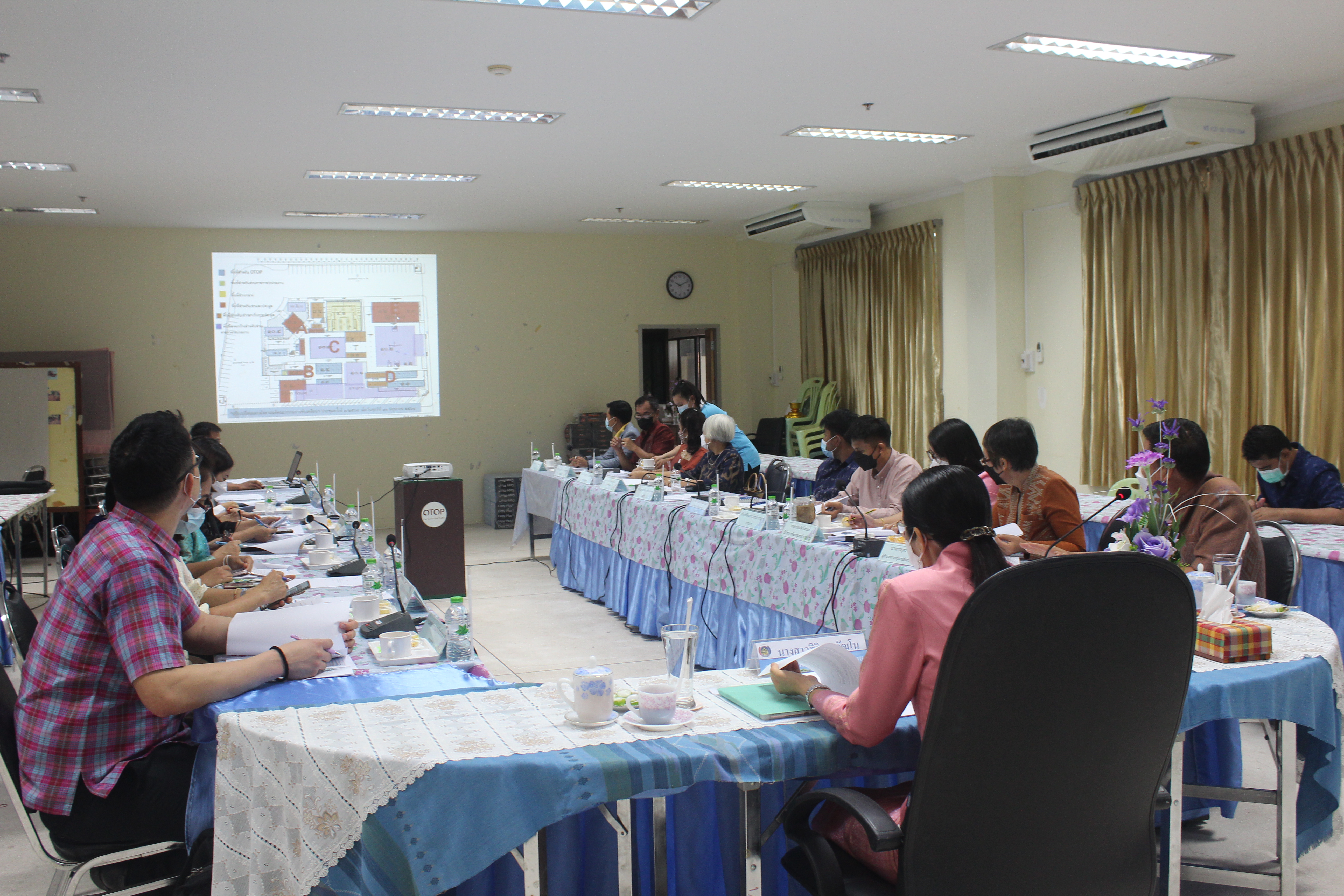 จังหวัดหนองคาย ประชุมคณะกรรมการขับเคลื่อนศูนย์แสดงและจำหน่ายผลิตภัณฑ์ OTOP จังหวัดหนองคาย ครั้งที่ 4/2564