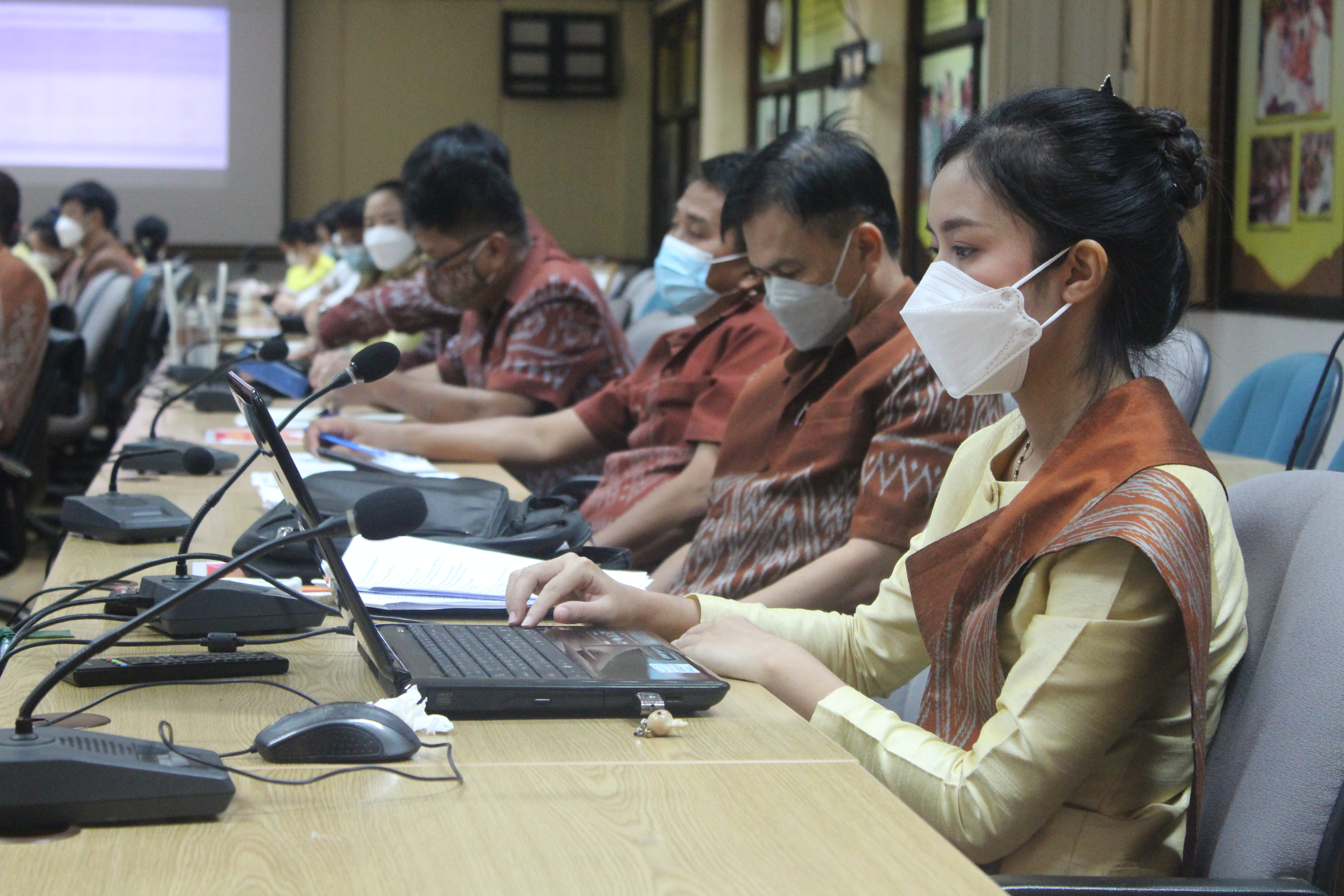 พช.หนองคาย ประชุมมอบแนวทางการขับเคลื่อนงานพัฒนาชุมชนจังหวัดหนองคาย ประจำปี 2565
